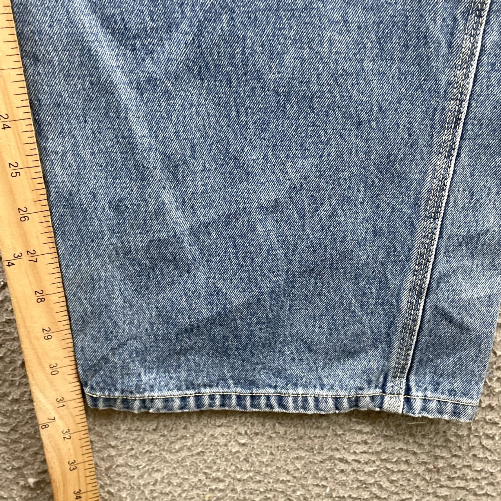 Levi's VINTAGE Levi's Carpenter Jeans 34x31 Skater Workwear Baggy Rave Y2k Streetwear Denim Jeans Mens Blue 34 Regular 5-Pocket Western100% Cotton Levi's Size US 34 / EU 50 - 4 Thumbnail