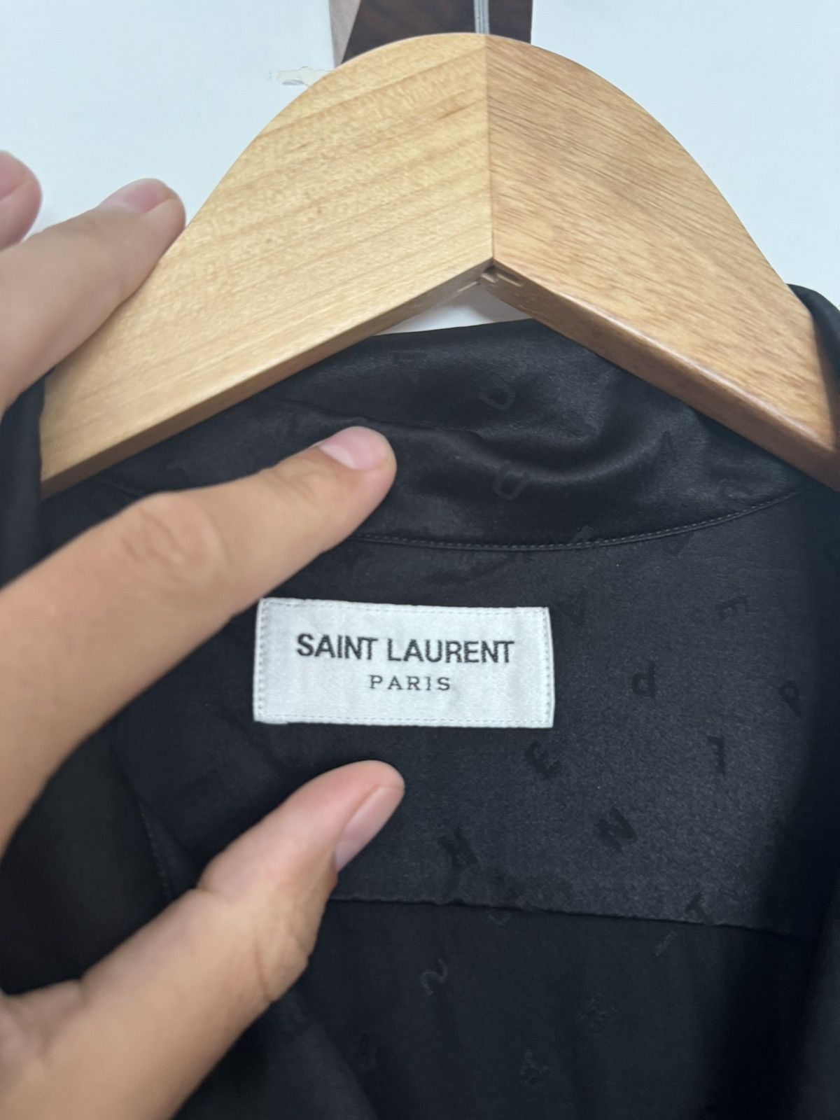 Saint Laurent Paris Silk Logo Jacquard shirt Sold out Size US M / EU 48-50 / 2 - 3 Thumbnail
