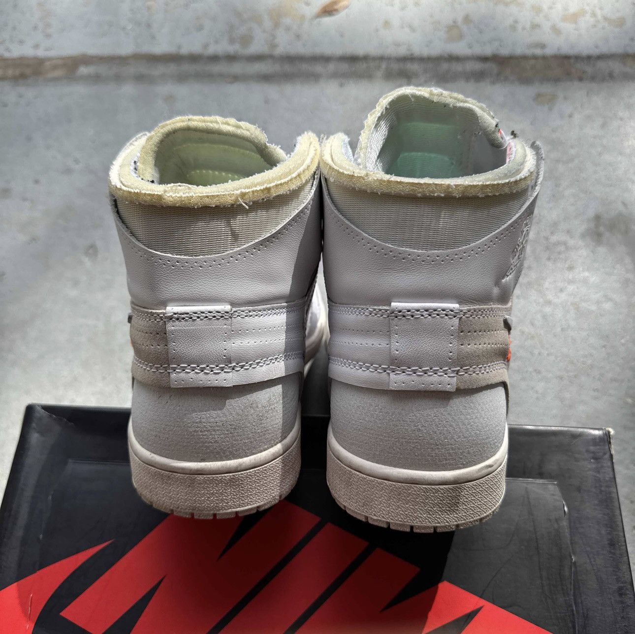 Nike × Off-White Nike x Off White Jordan 1 High ‘OG White’ 2018 Size US 11 / EU 44 - 4 Thumbnail