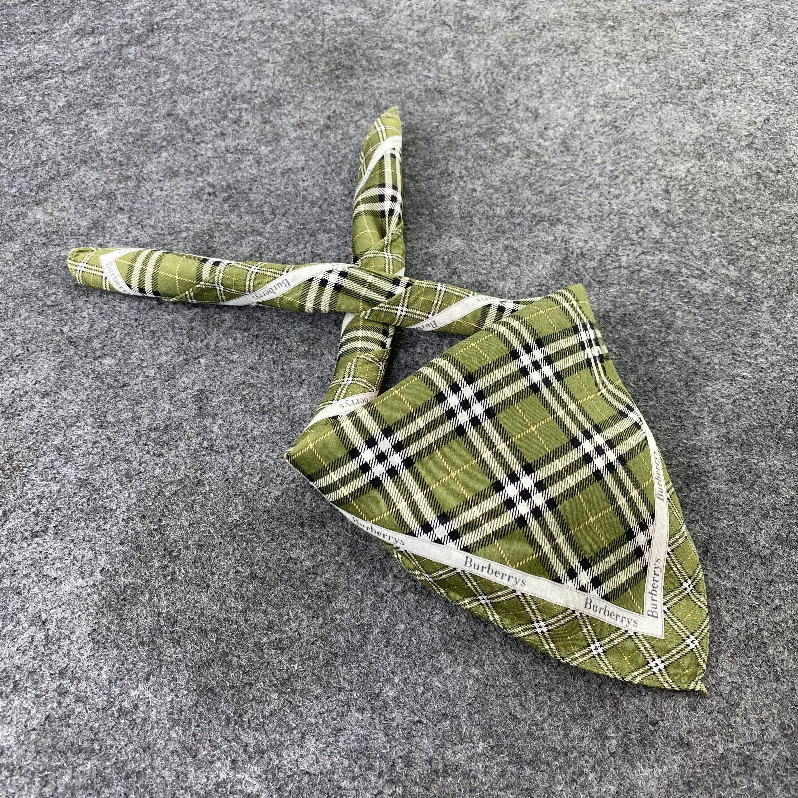 Burberry × Vintage Burberry Handkerchief / Bandana / Neckerchief-B884 Size ONE SIZE - 1 Thumbnail