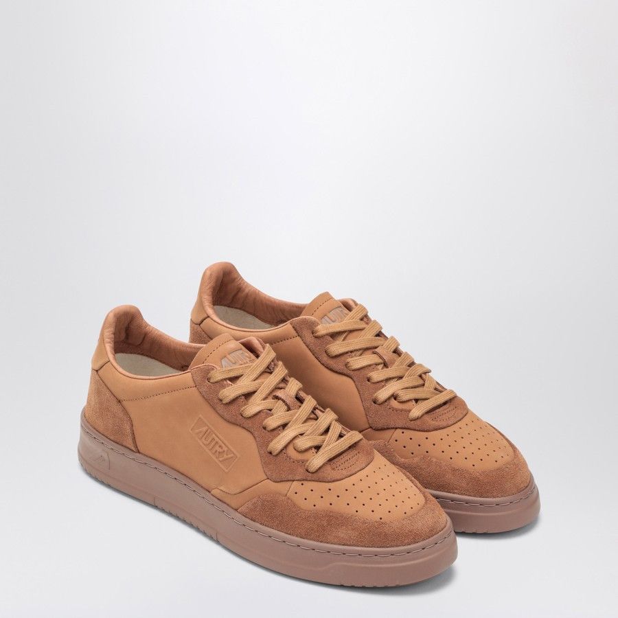 o1d2blof0725 Low-Top Sneakers in Brown