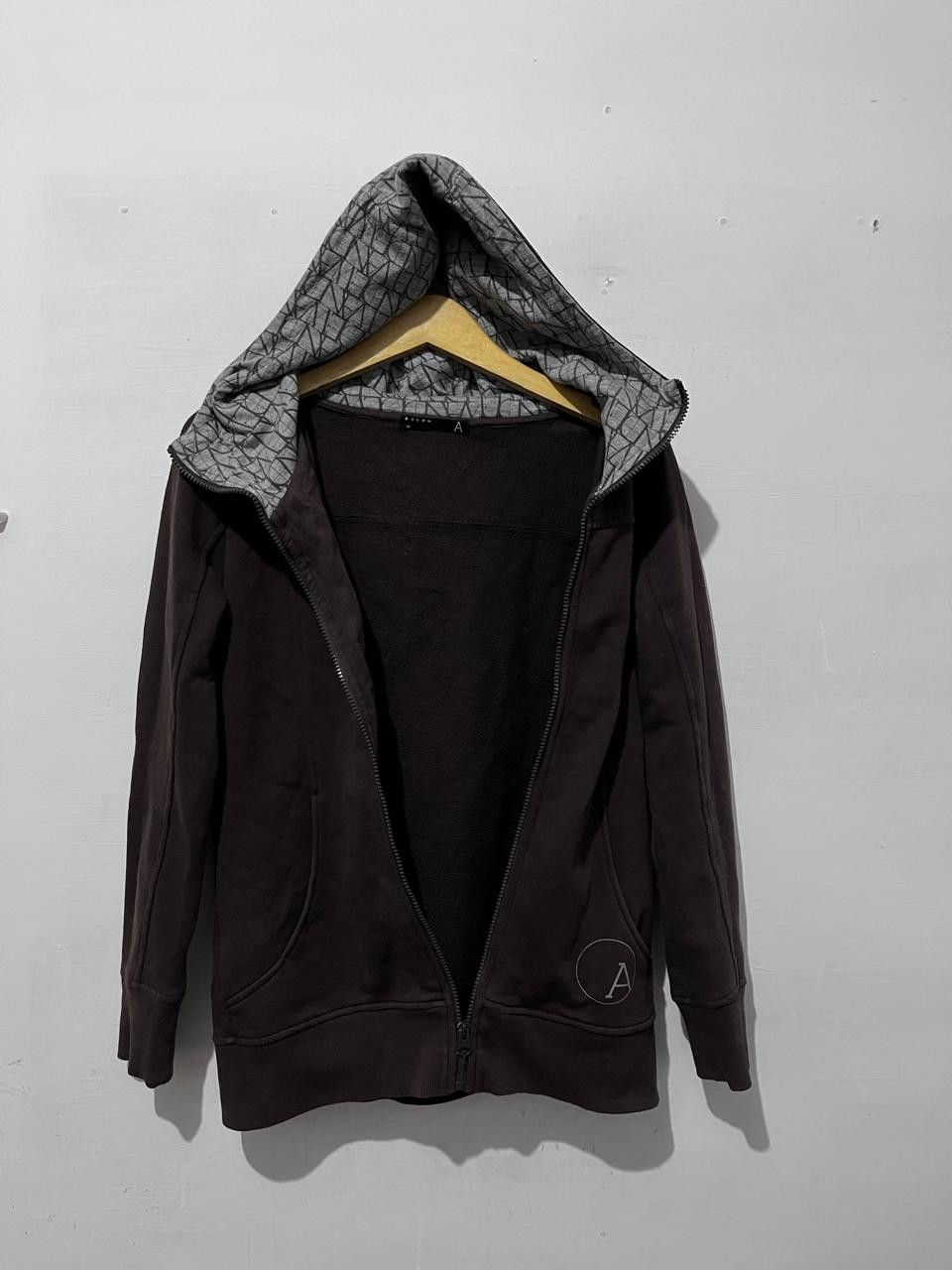 Japanese Brand Hoodie Zip-Up Dark Brown Maze Print Hood Lining Size US M / EU 48-50 / 2 - 6 Thumbnail