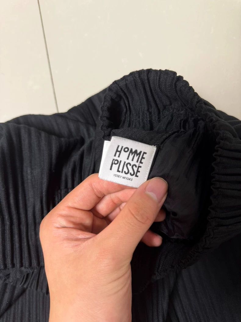 Issey Miyake issey miyake size:3 Black pleated pants 2505-Nextarrow Size US 26 / EU 42 - 2 Thumbnail