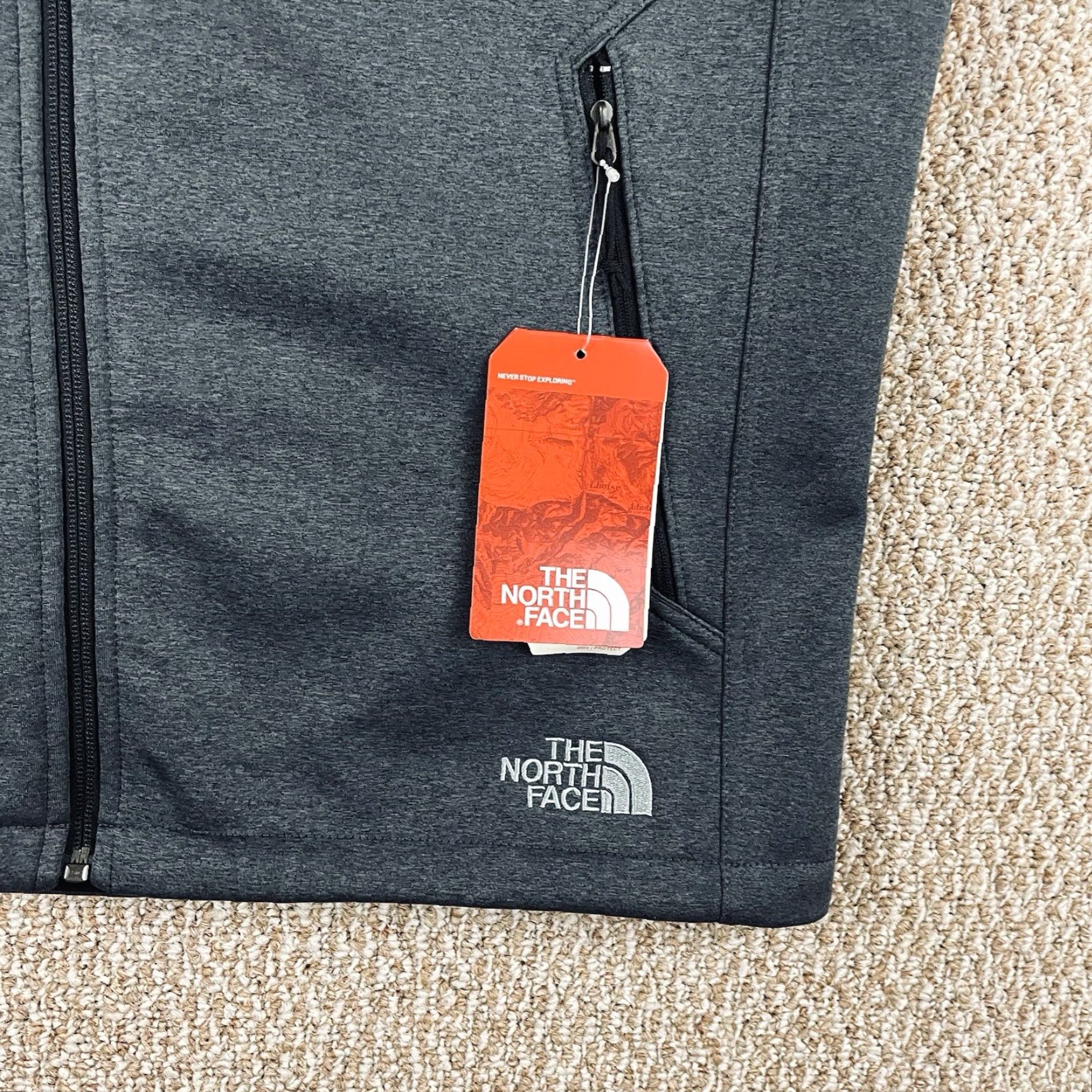 The North Face North Face Vest Men’s Large Grey Ridgewall Full Zip Softshell Mountain Dew NWT Size US L / EU 52-54 / 3 - 4 Thumbnail