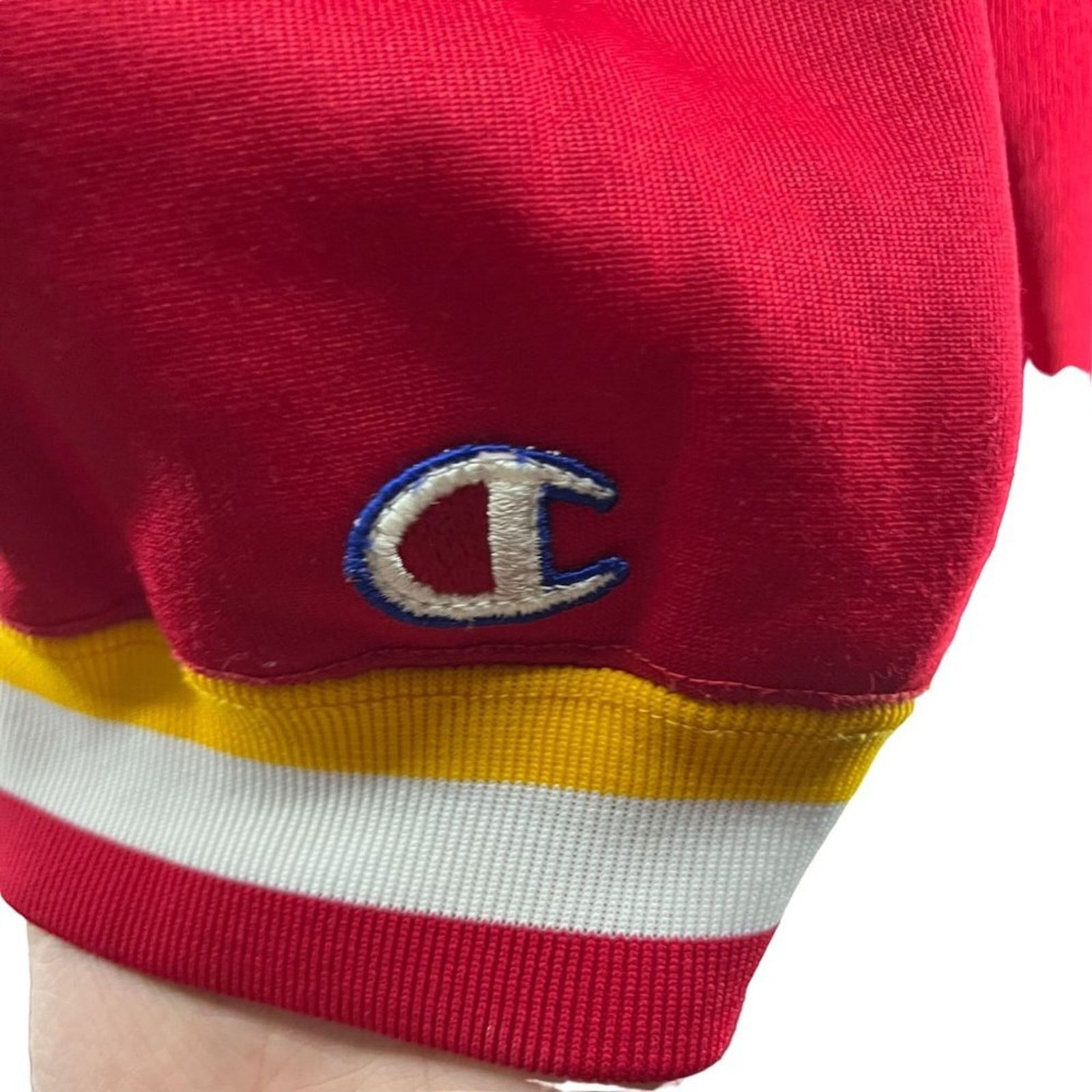 Champion Vintage 90s Champion Xlarge Wheaton Pullover Mens Xlarge Size US XL / EU 56 / 4 - 4 Thumbnail