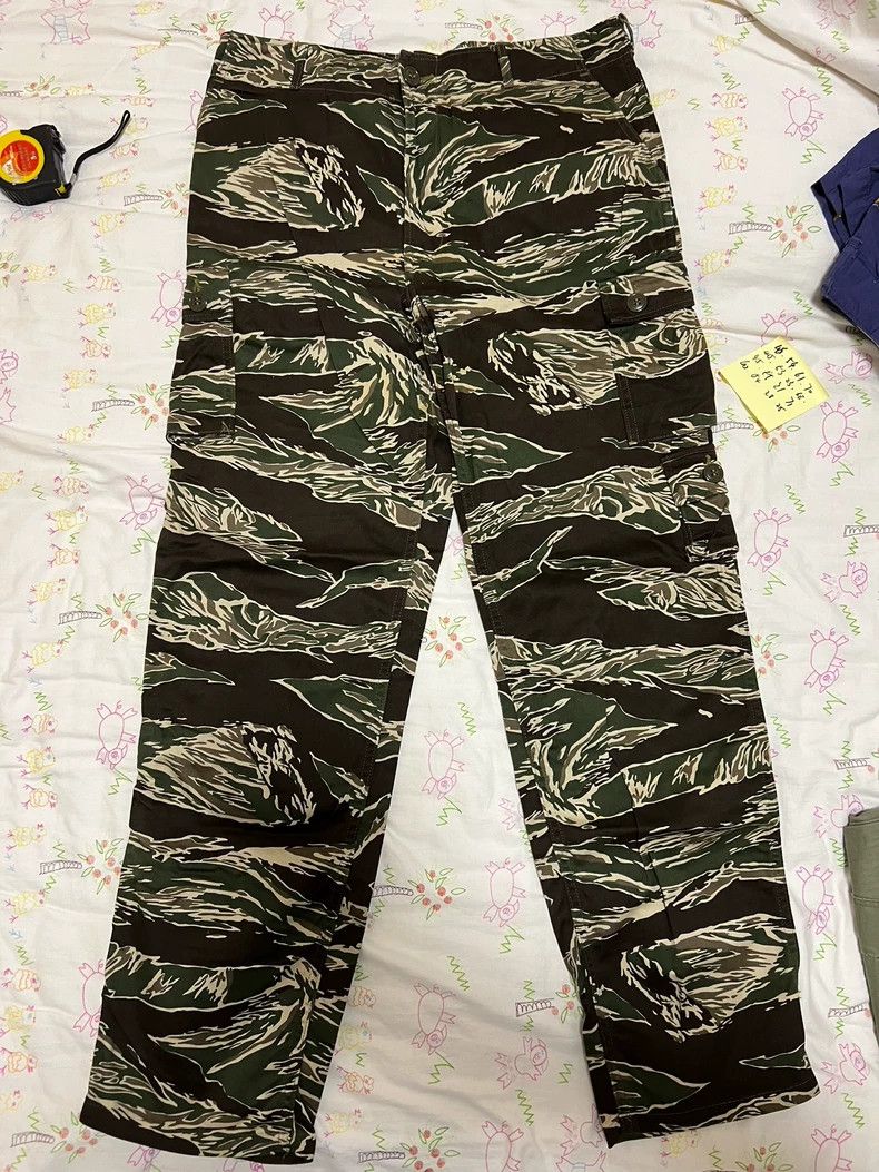 The Real McCoy's The Real McCoy'sTIGER CAMOUFLAGE TROUSERS Size US 32 / EU 48 - 1 Thumbnail