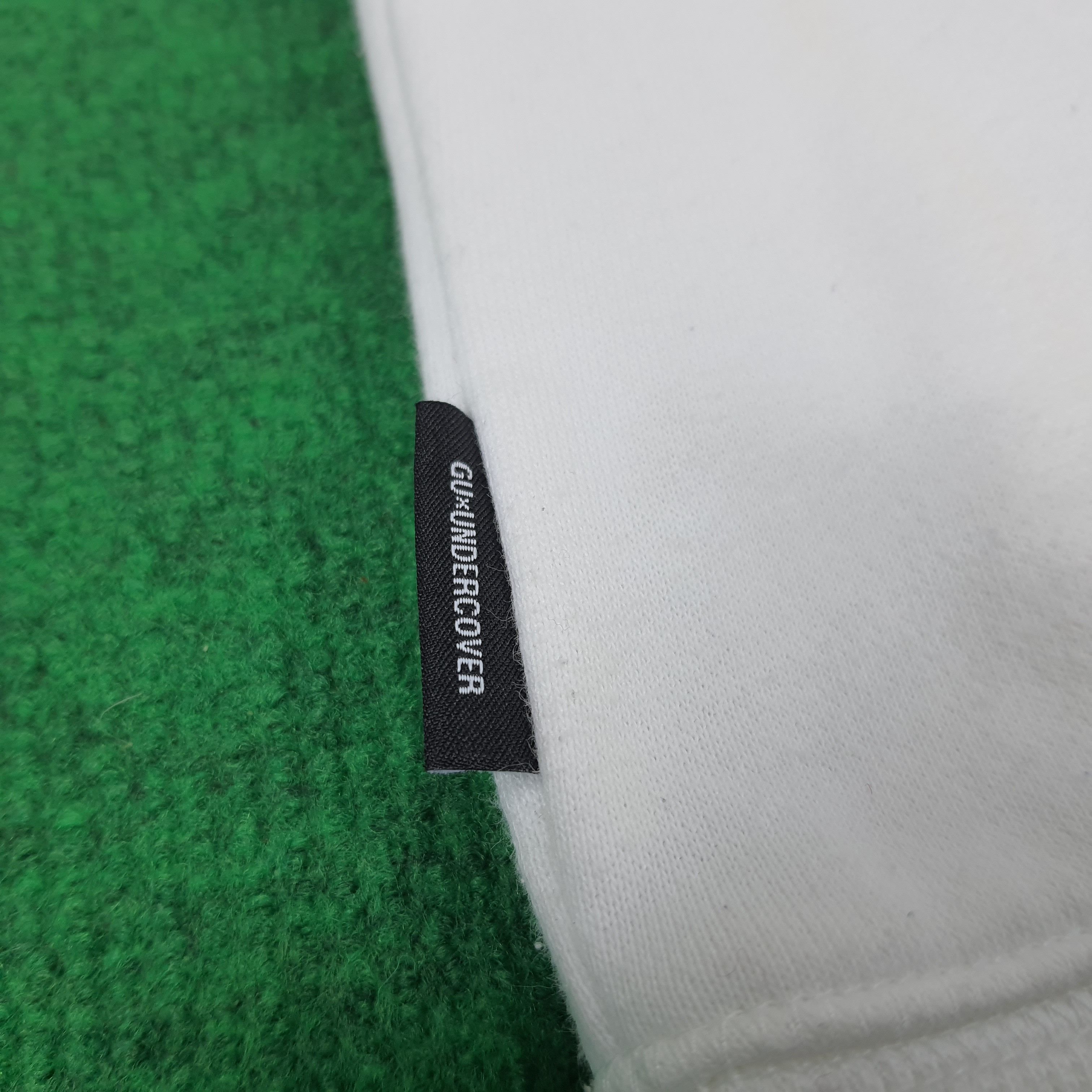 Japanese Brand × Undercover Vintage GU x Undercover Streetwear Hoodies Size US M / EU 48-50 / 2 - 11 Thumbnail