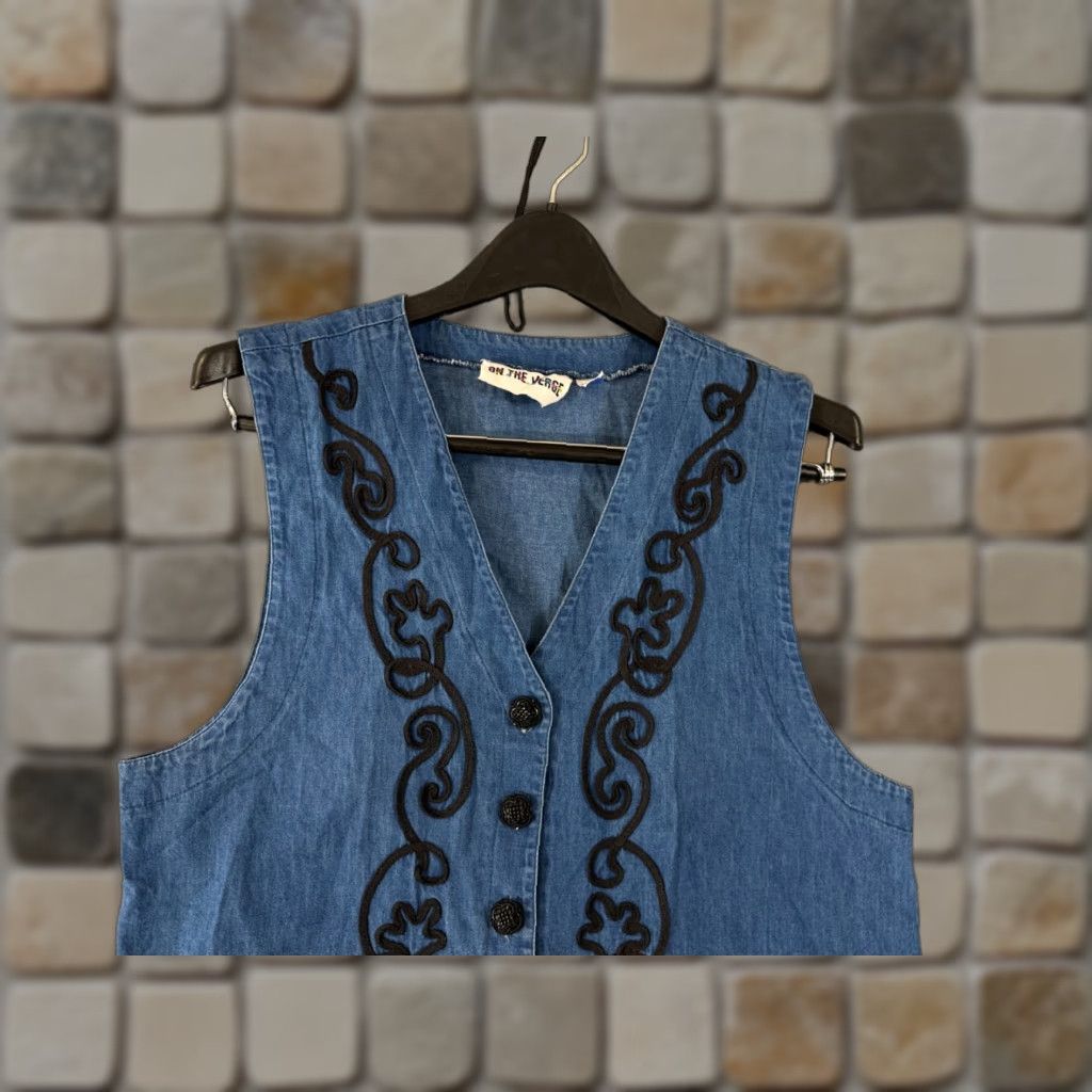 Denime VINTAGE On The Verge Vest Womens M Blue Denim Embroidered Boho Western USA Size M / US 6-8 / IT 42-44 - 1 Thumbnail
