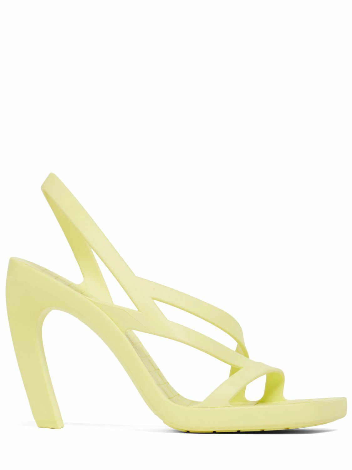 o1y0725 Rubber Ankle Strap Sandals in Yellow