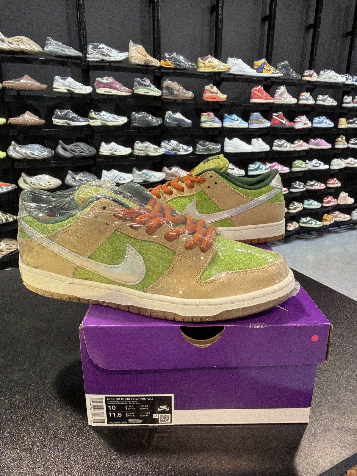 Nike Nike Dunk Sb Escargot Size-10 Brand New quick ship Size US 10 / EU 43 - 1 Thumbnail