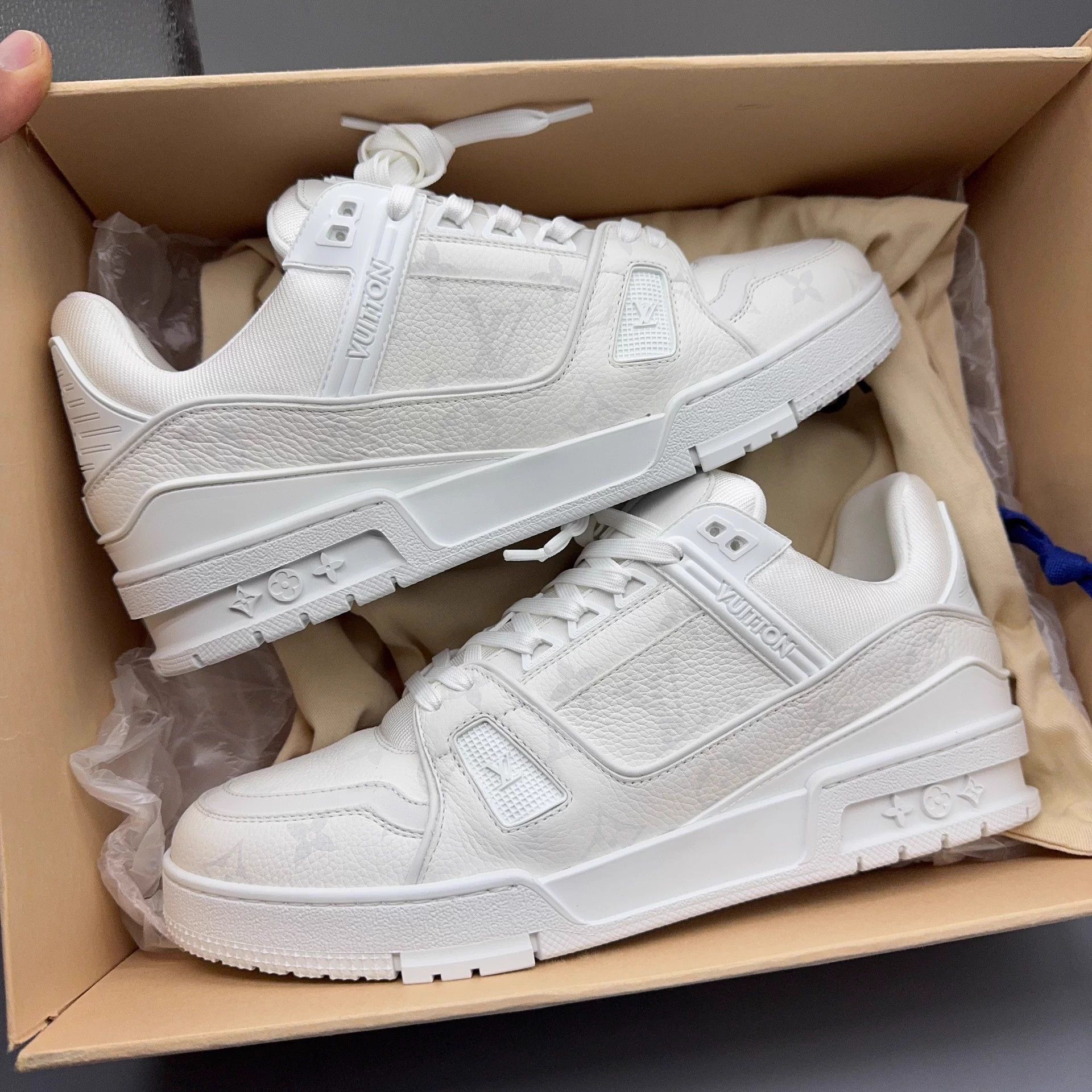 Louis Vuitton LOUIS VUITTON Trainer White 42.5 Size US 9.5 / EU 42-43 - 5 Thumbnail
