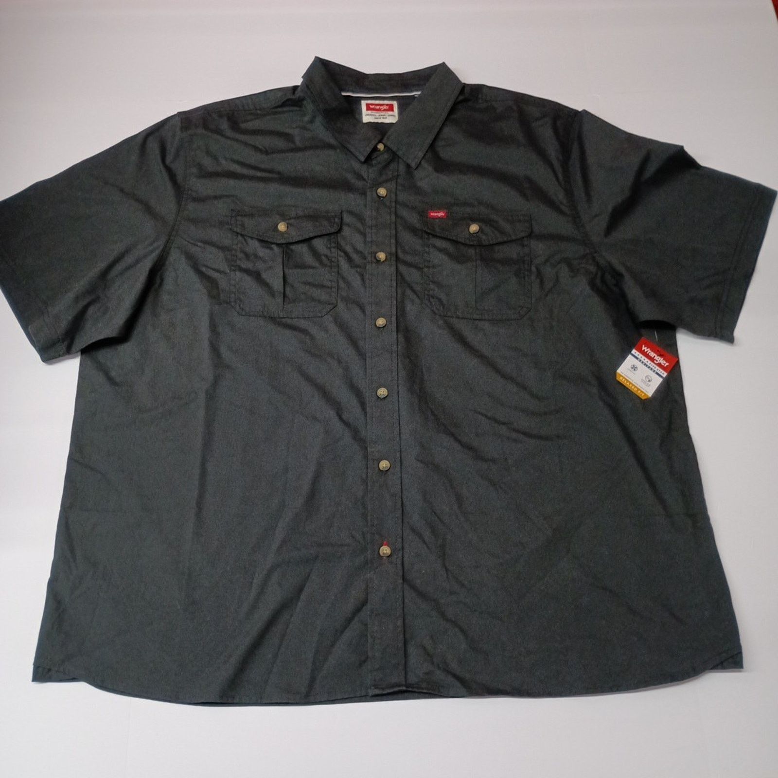 Wrangler Wrangler Men's Relaxed Fit Woven Button Shirt Size 3XL Black Size US XXL / EU 58 / 5 - 1 Thumbnail