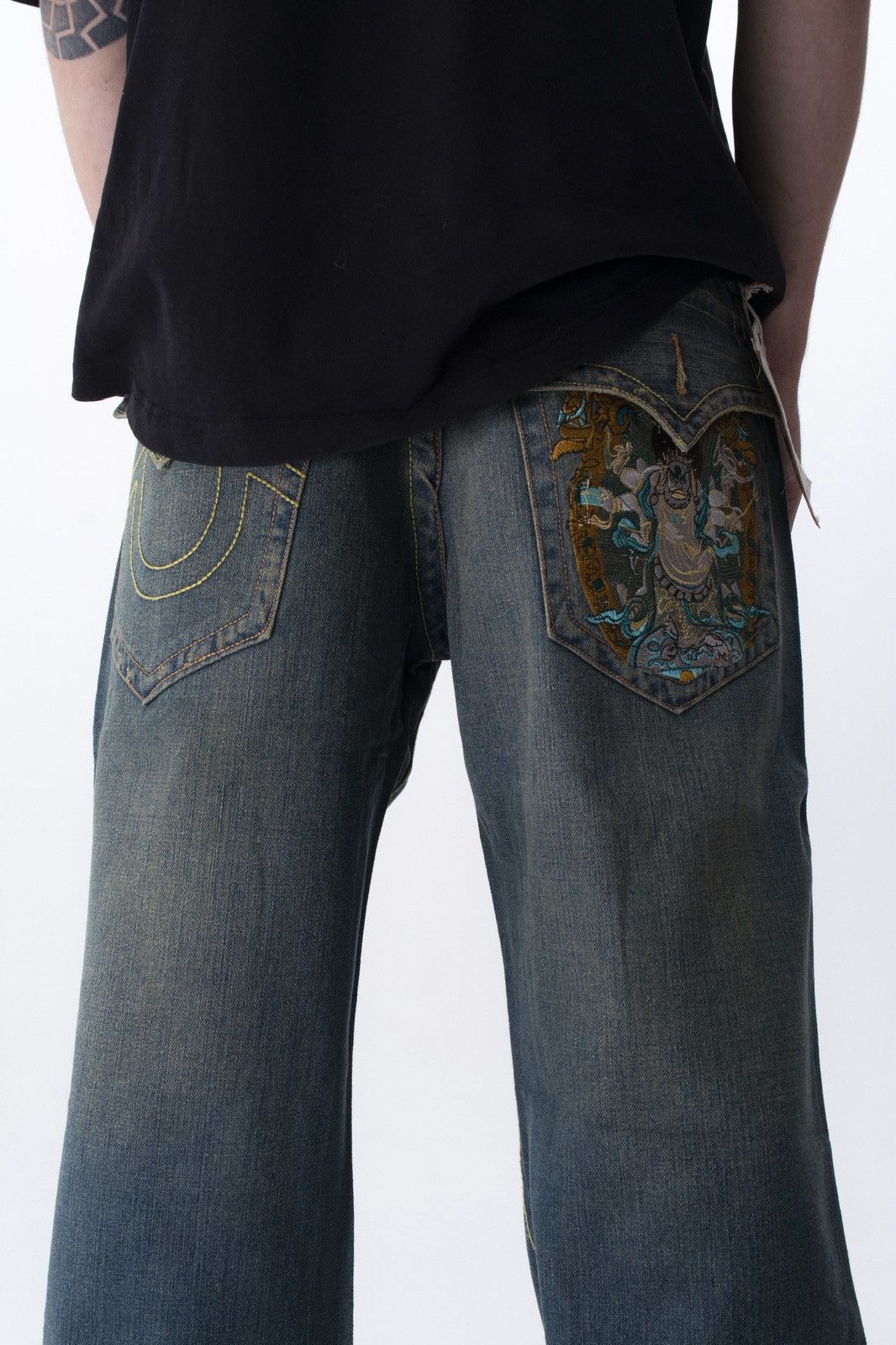 True Religion True religion distressed faded denim pants Size US 42 / EU 58 - 7 Thumbnail