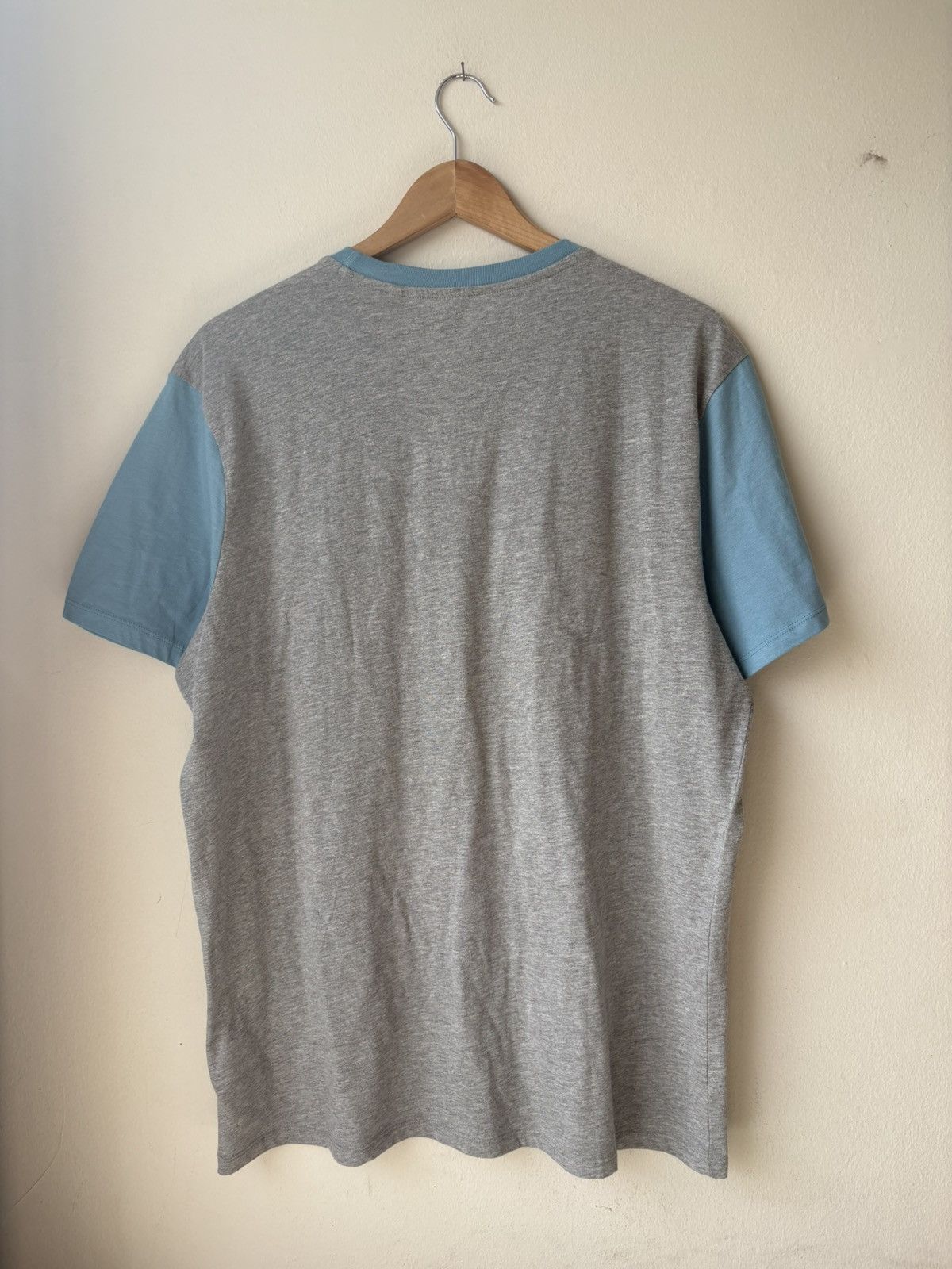 Guess Vintage y2k Guess T shirt Size US XL / EU 56 / 4 - 4 Thumbnail