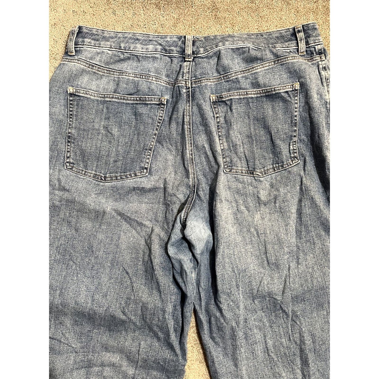Talbots Talbots Jeans Women's High Waist Ankle Denim 14 Medium Blue 5-Pocket Regular Stretch Pockets Flaw: Pen ink stain see photos Size 36" / US 14 / IT 50 - 4 Thumbnail