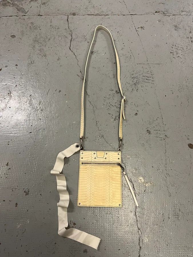 Rick Owens SS2020 Rick Owens Tecuatl Python Leather Creamy White Shoulder Bag Size ONE SIZE - 2 Thumbnail
