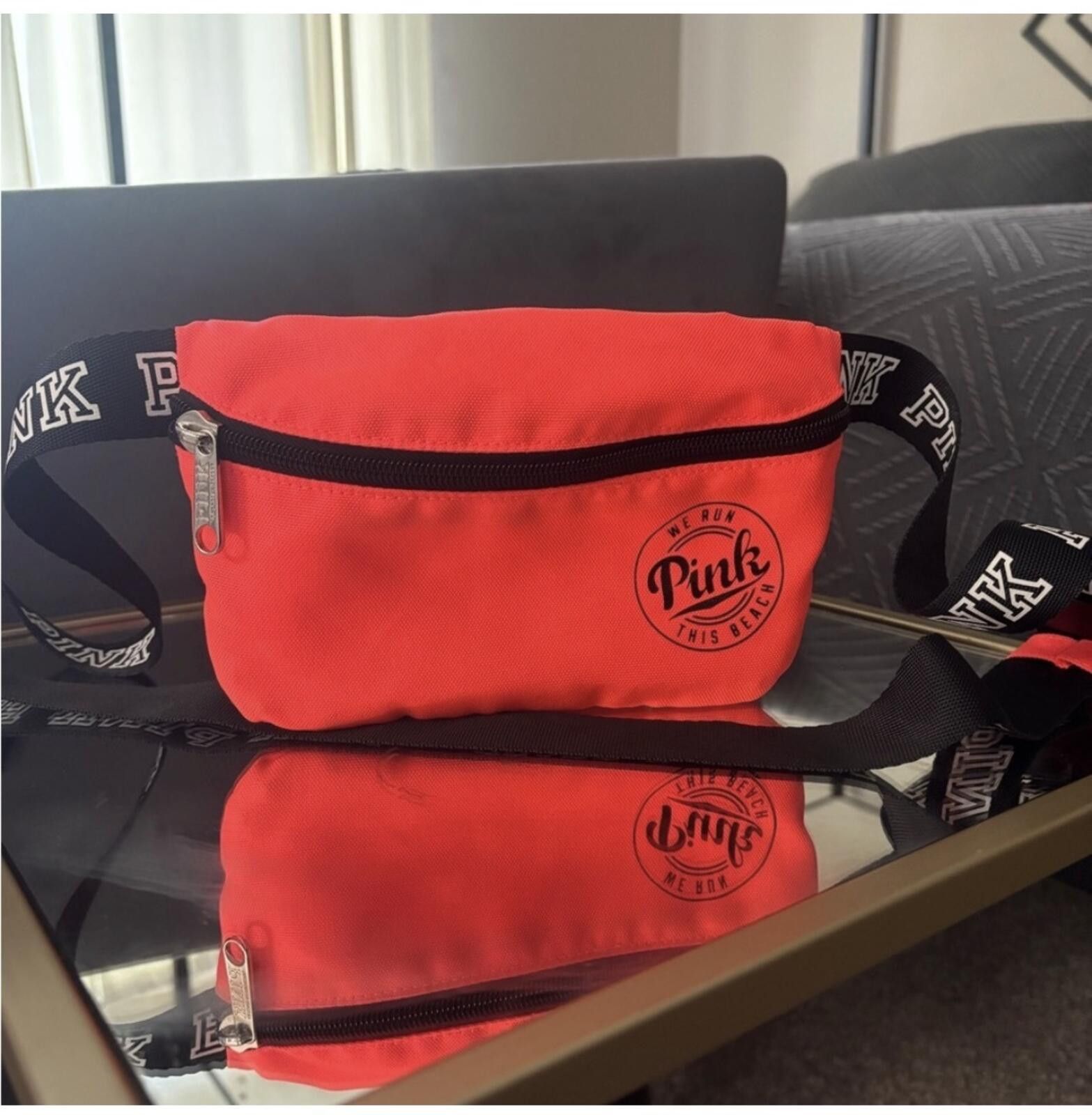 Other Y2K VS Pink Fanny pack Size ONE SIZE - 1 Thumbnail