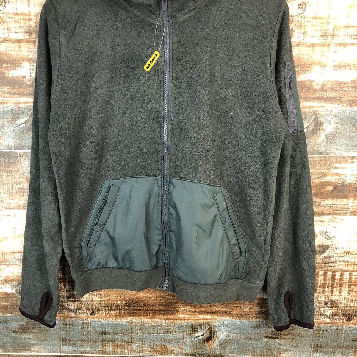 Undercover × Uniqlo DL Uniqlo X Undercover Green Hoodie sweater #A1579 Size US M / EU 48-50 / 2 - 6 Thumbnail