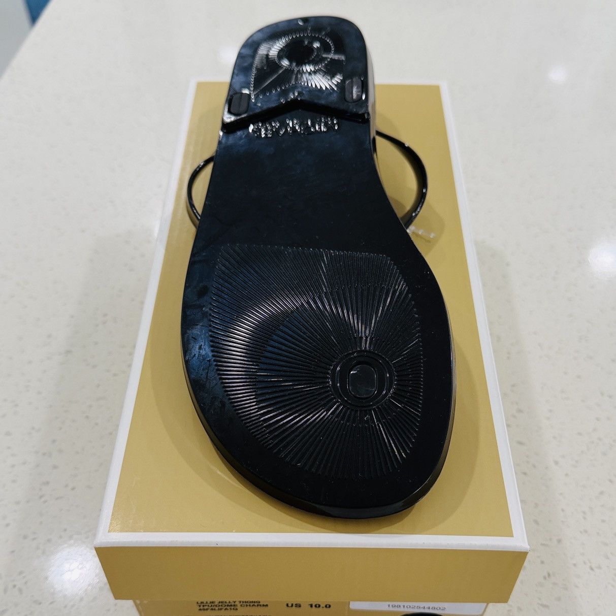 Michael Kors These are MICHAEL Michael Kors Lillie Jelly Thong Sandals Size US 10 / IT 40 - 7 Thumbnail