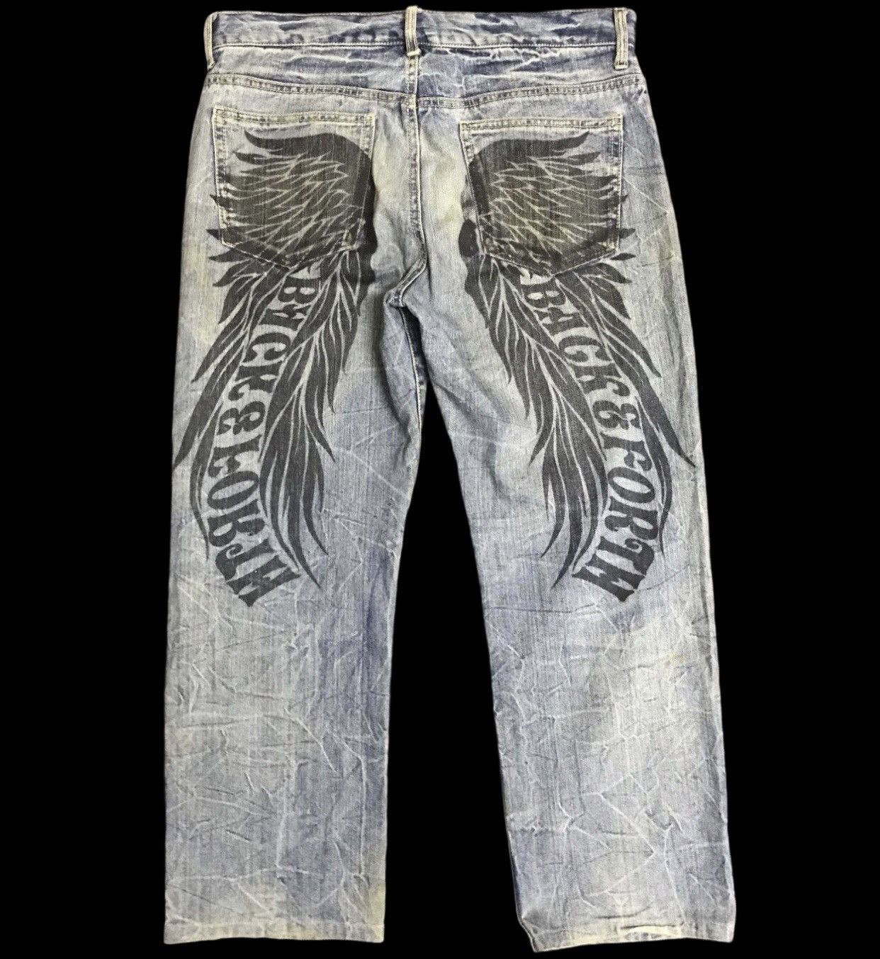D113 BACK AND FORTH Wing SpellOut Cropped Rusty Jeans