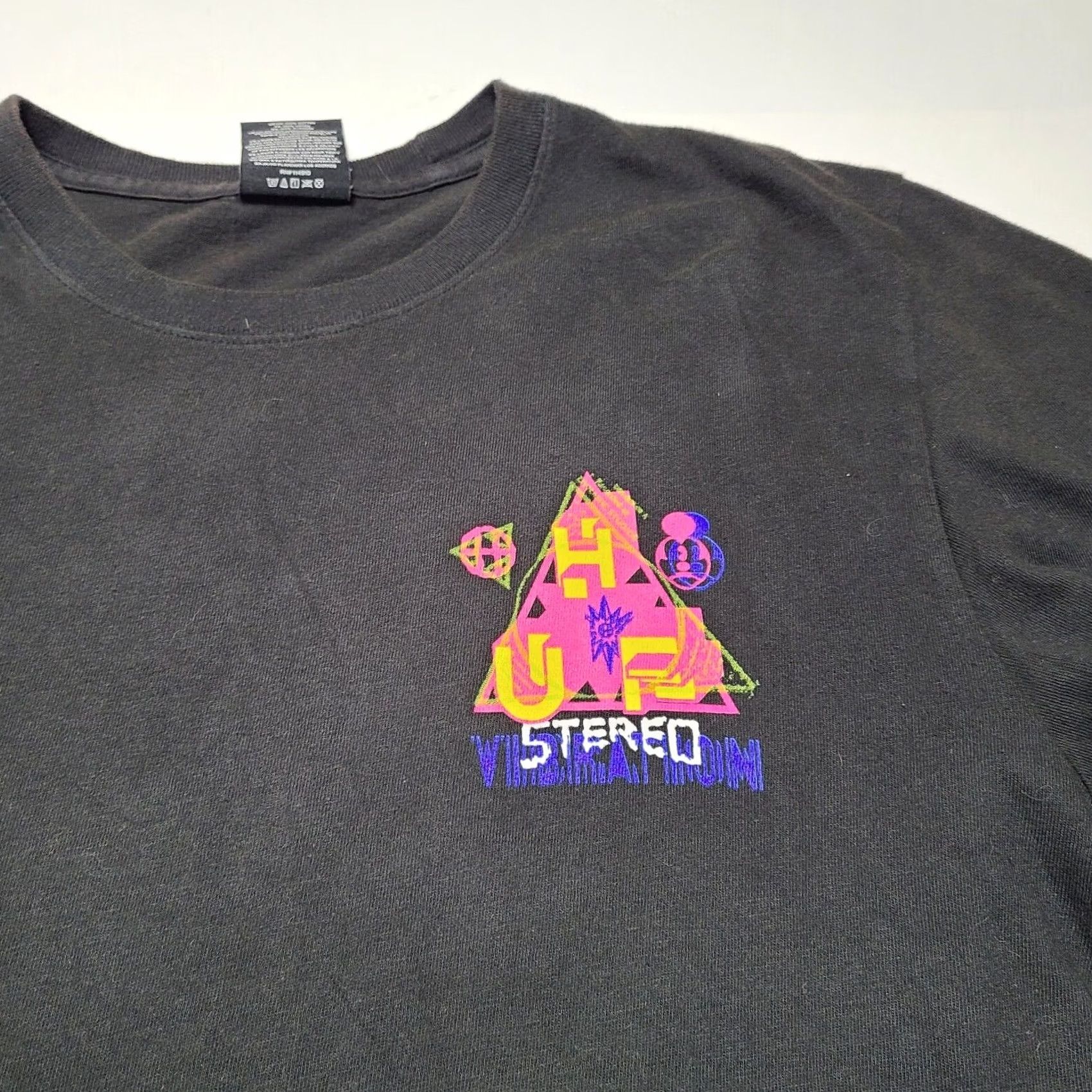 Huf HUF Worldwide T-Shirt Black Explosions of the Consciousness Men’s Small Shirt Mens Black S USA 90s Consciousness Vintage Size US S / EU 44-46 / 1 - 4 Thumbnail