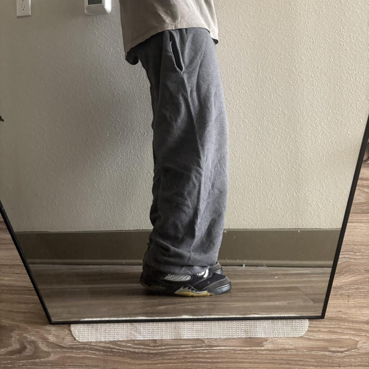 Vintage Crazy Vintage Y2K/2000s Baggy Grey Skater Style Sweatpants! Size M Size US 30 / EU 46 - 2 Thumbnail