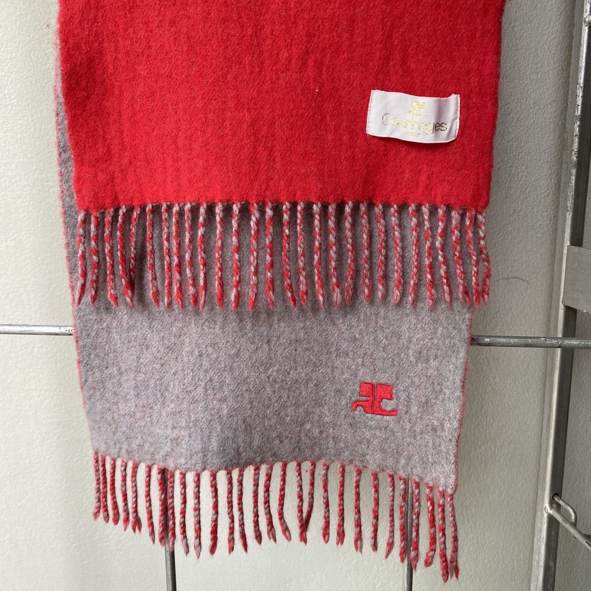 Courreges COURREGES Red & Grey 100% Wool Scarf Size ONE SIZE - 12 Thumbnail