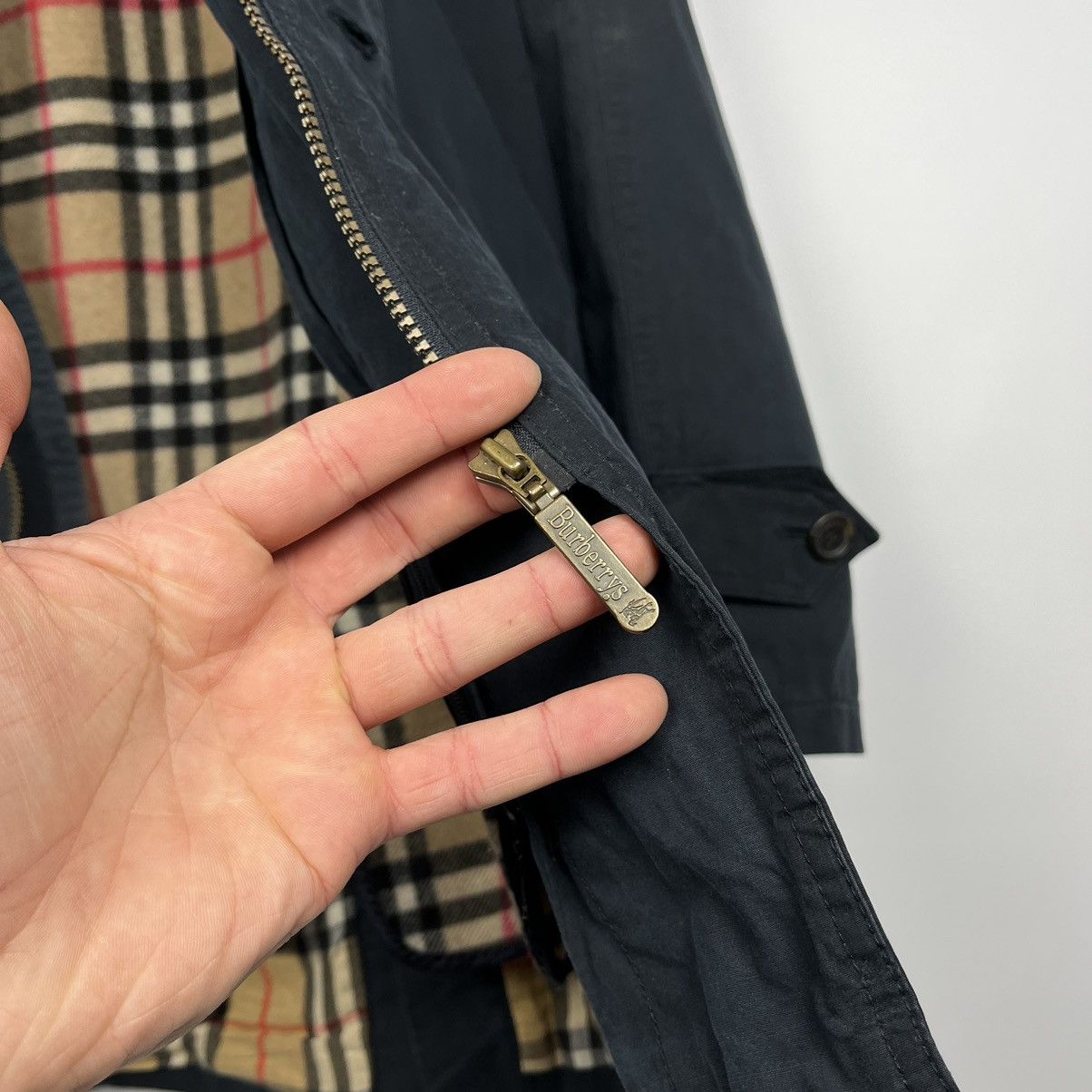 Burberry Vintage Rare Burberrys Nova Check Heritage Heavy Jacket 90’s Size US M / EU 48-50 / 2 - 17 Thumbnail