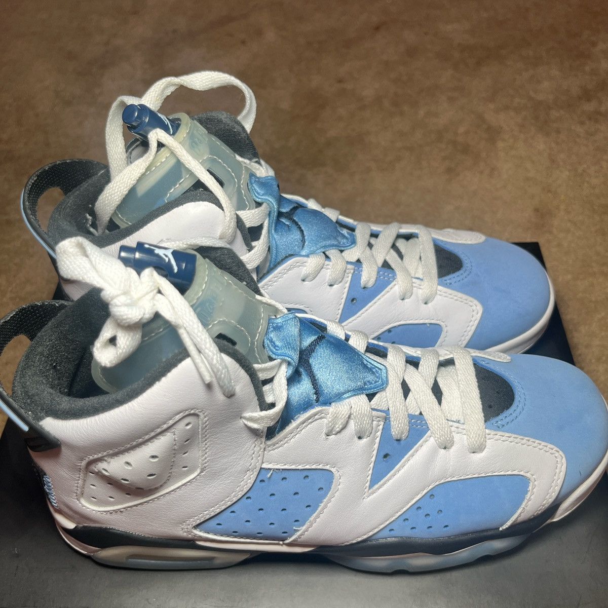 Nike UNC Jordan 6s Size US 7 / IT 37 - 6 Thumbnail