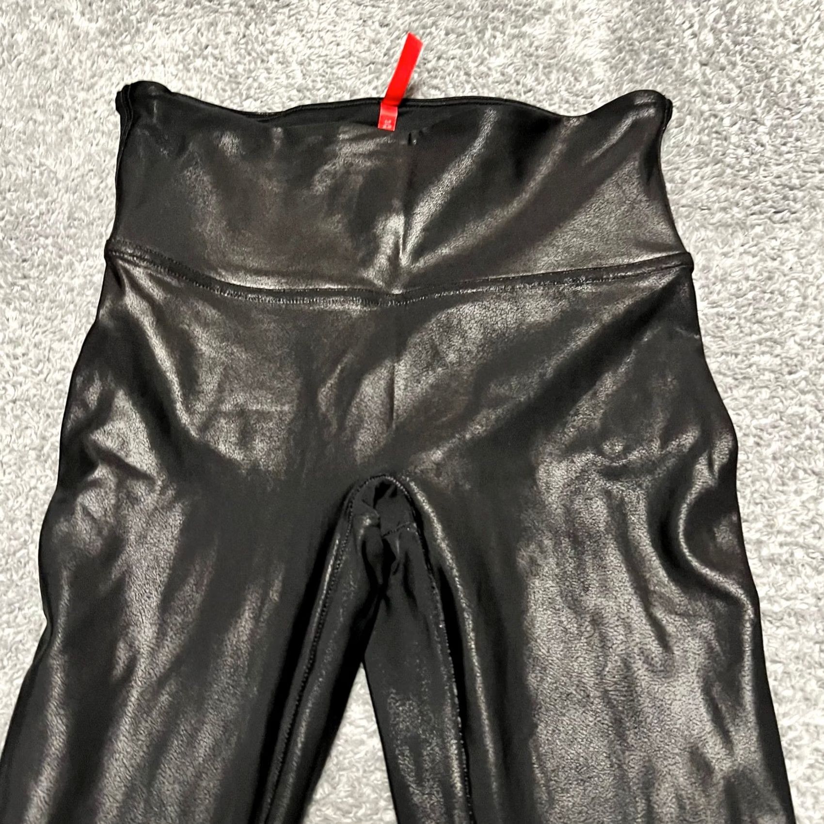 Spanx SPANX Leggings Pants Womens Medium Petite Faux Leather Shiny Metallic Pants Black Mens? Size 32" / US 10 / IT 46 - 2 Thumbnail