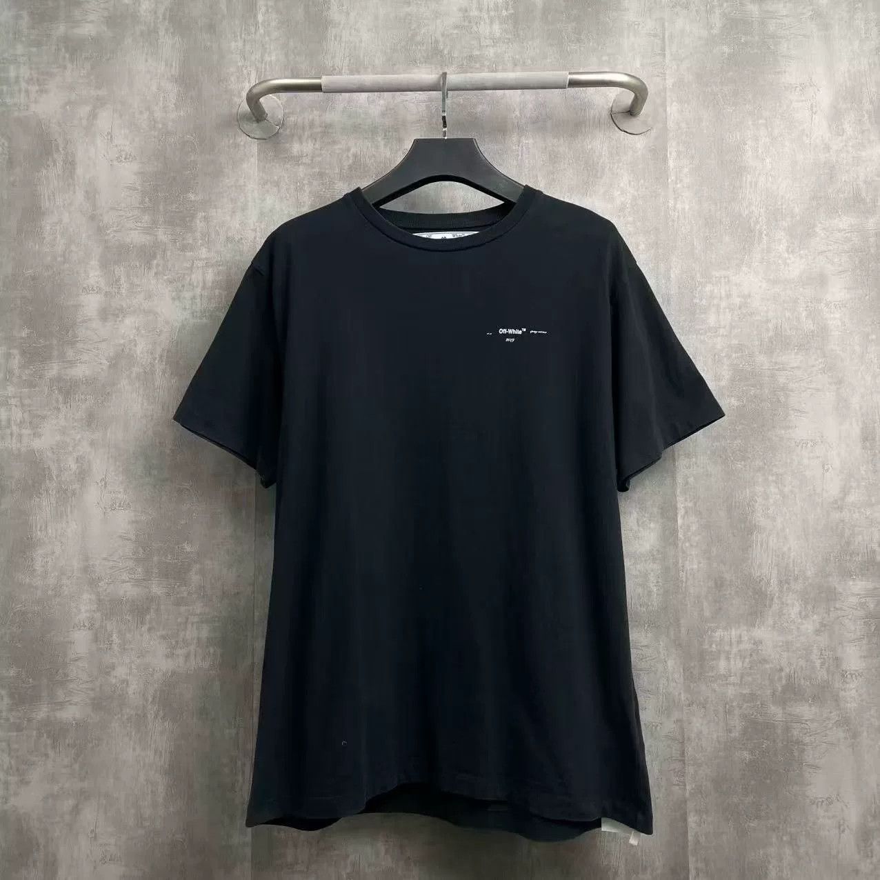 Off-White Off-White Monet Arrow Short-Sleeve T-Shirt Size US S / EU 44-46 / 1 - 1 Thumbnail