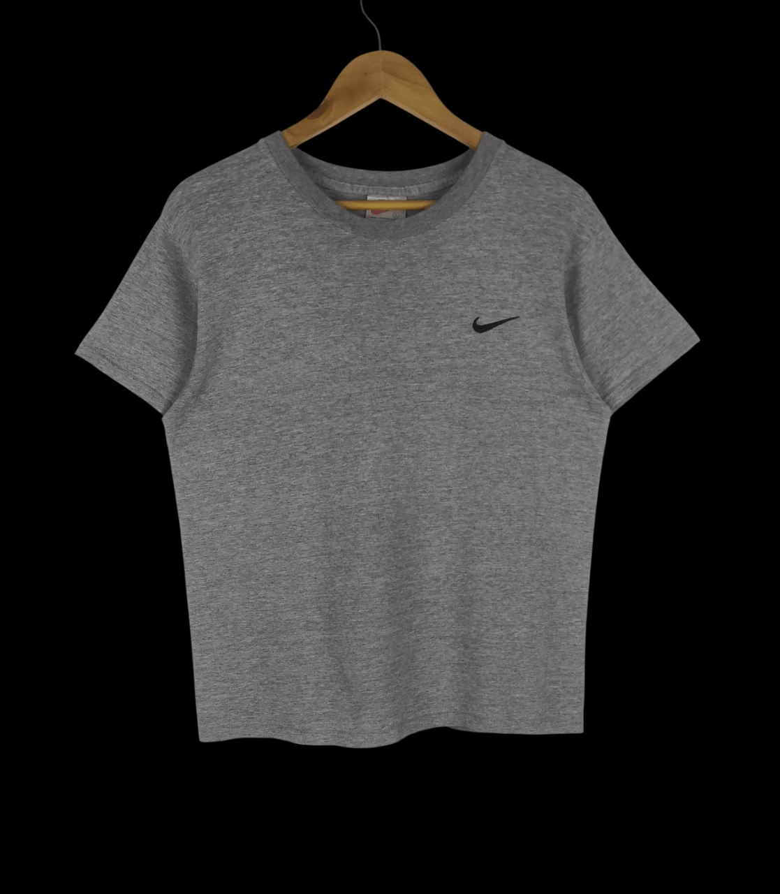 Nike Vintage 90s Nike T-Shirt Embroidery Nike Cropped Top Size US S / EU 44-46 / 1 - 1 Thumbnail