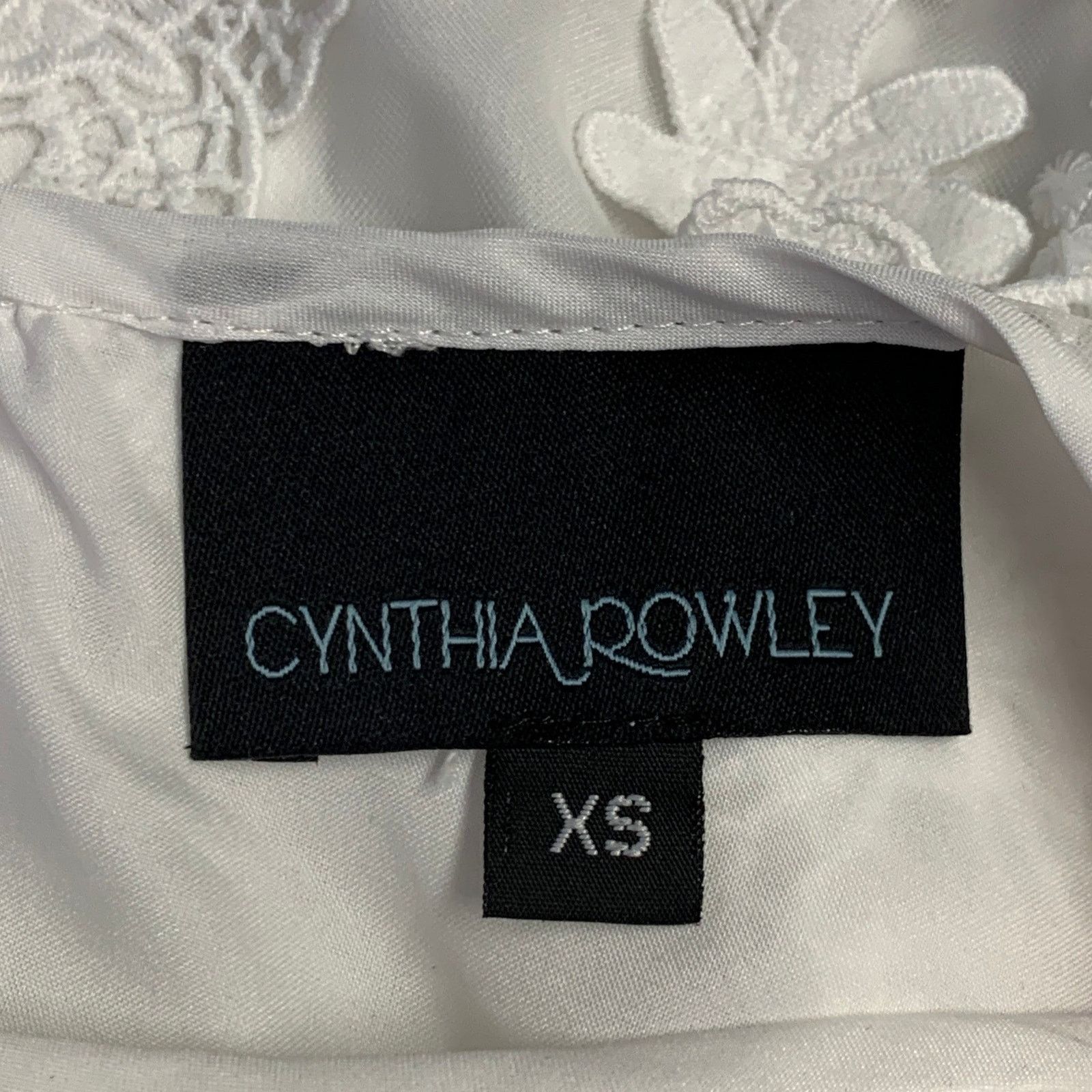 Cynthia Rowley XS White Polyester Blend Lace Oversized Short Sleeve Top Size XS / US 0-2 / IT 36-38 - 6 Thumbnail