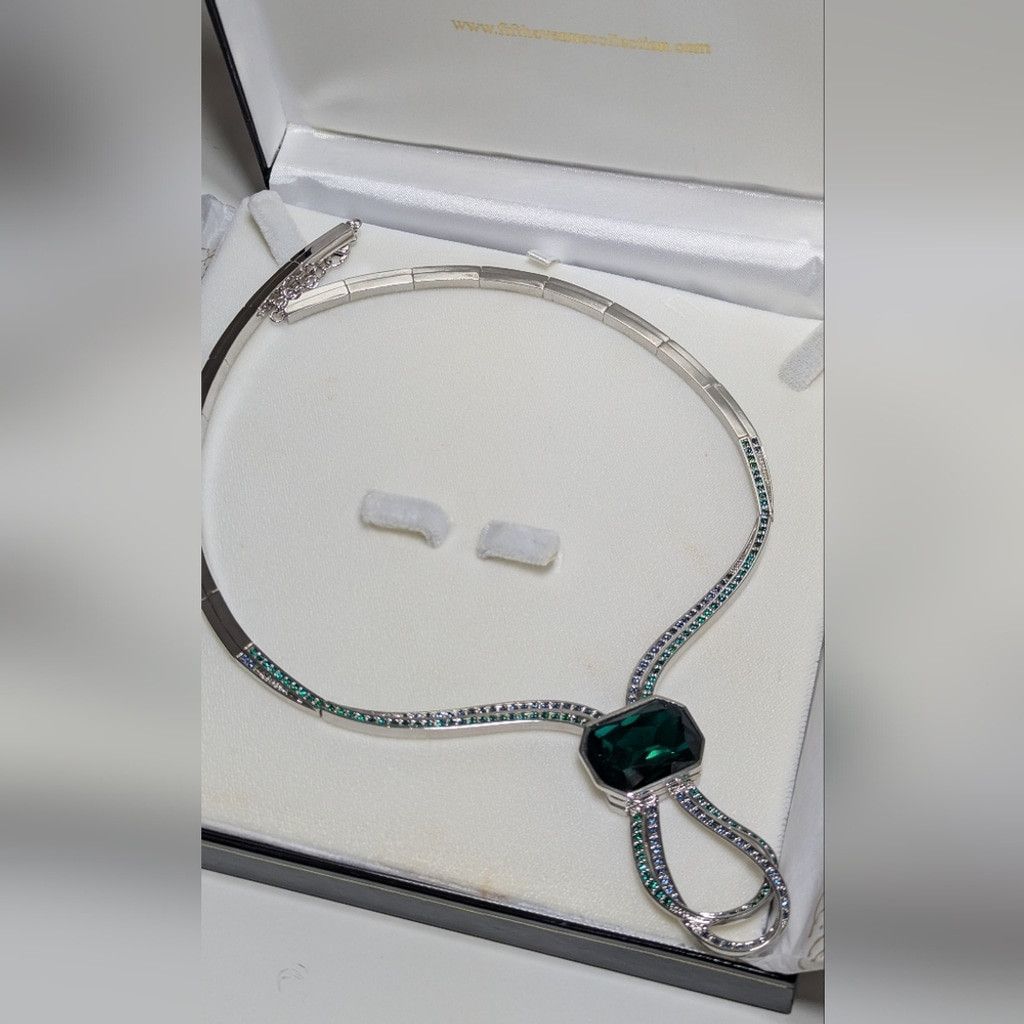 Other Fifth Avenue Collection Swarovski Emerald Crystals Necklace Size ONE SIZE - 14 Thumbnail