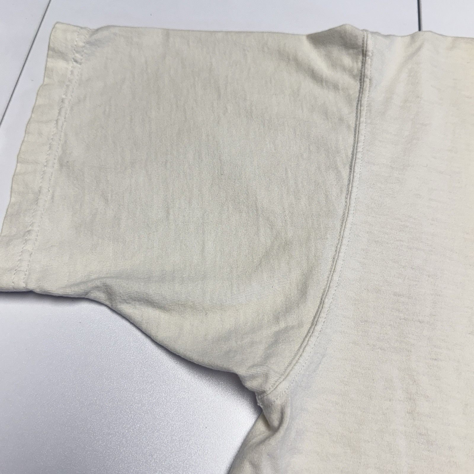 Vintage Vintage 90s Bingo Cigar T Shirt Mens Large White Single Stit Size US L / EU 52-54 / 3 - 7 Thumbnail