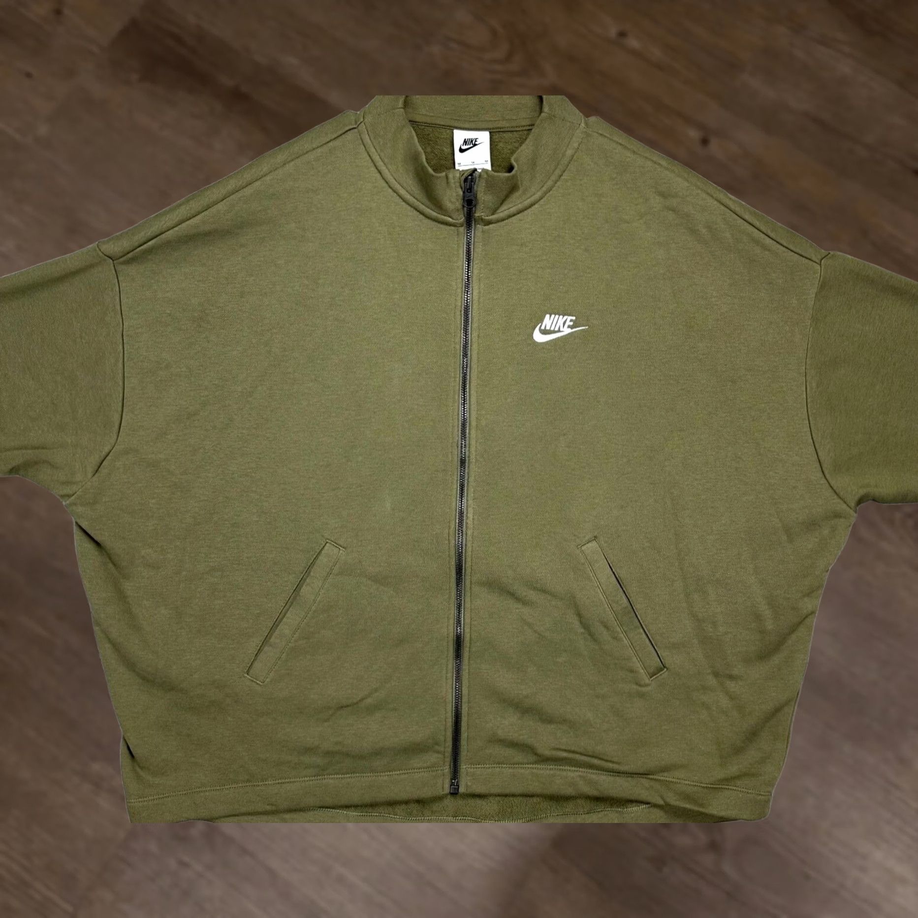 Nike Nike Jacket Womens Medium Green Oversized Athletic Full Zip Long Sleeve Ladies Size M / US 6-8 / IT 42-44 - 1 Thumbnail