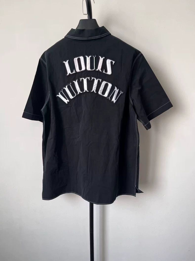 Louis Vuitton Louis Vuitton Letter Logo embroidered open-neck, single-br Size US L / EU 52-54 / 3 - 2 Thumbnail