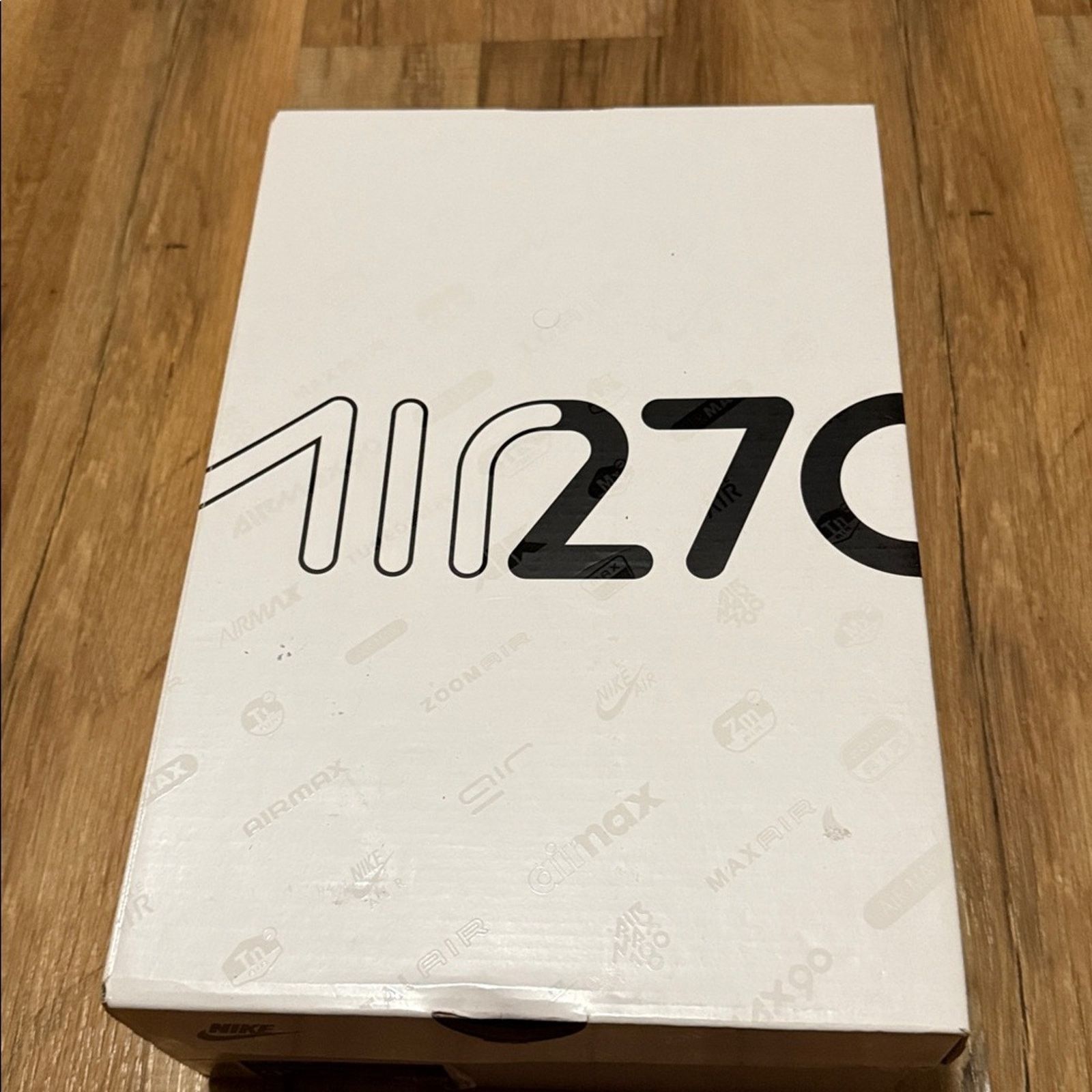 Nike Nike Air Max 270 Triple Red Size US 9.5 / EU 42-43 - 10 Thumbnail