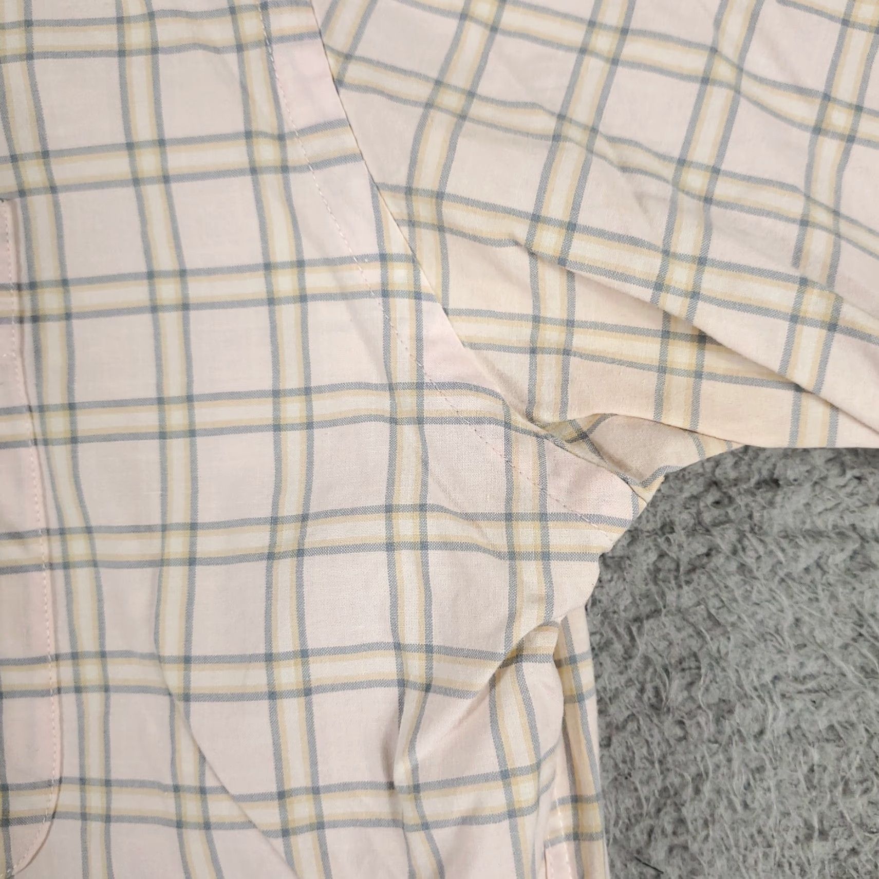 Tommy Hilfiger Tommy Hilfiger Men's Medium Beige Plaid Button-Up Shirt - Short Sleeve Casual Wear Size US M / EU 48-50 / 2 - 4 Thumbnail