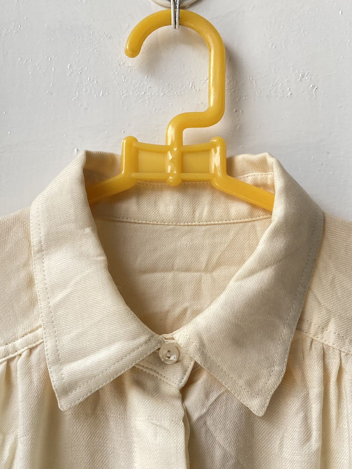 Etienne Aigner ETIENNE AIGNER Cream Shirt Size US S / EU 44-46 / 1 - 5 Thumbnail