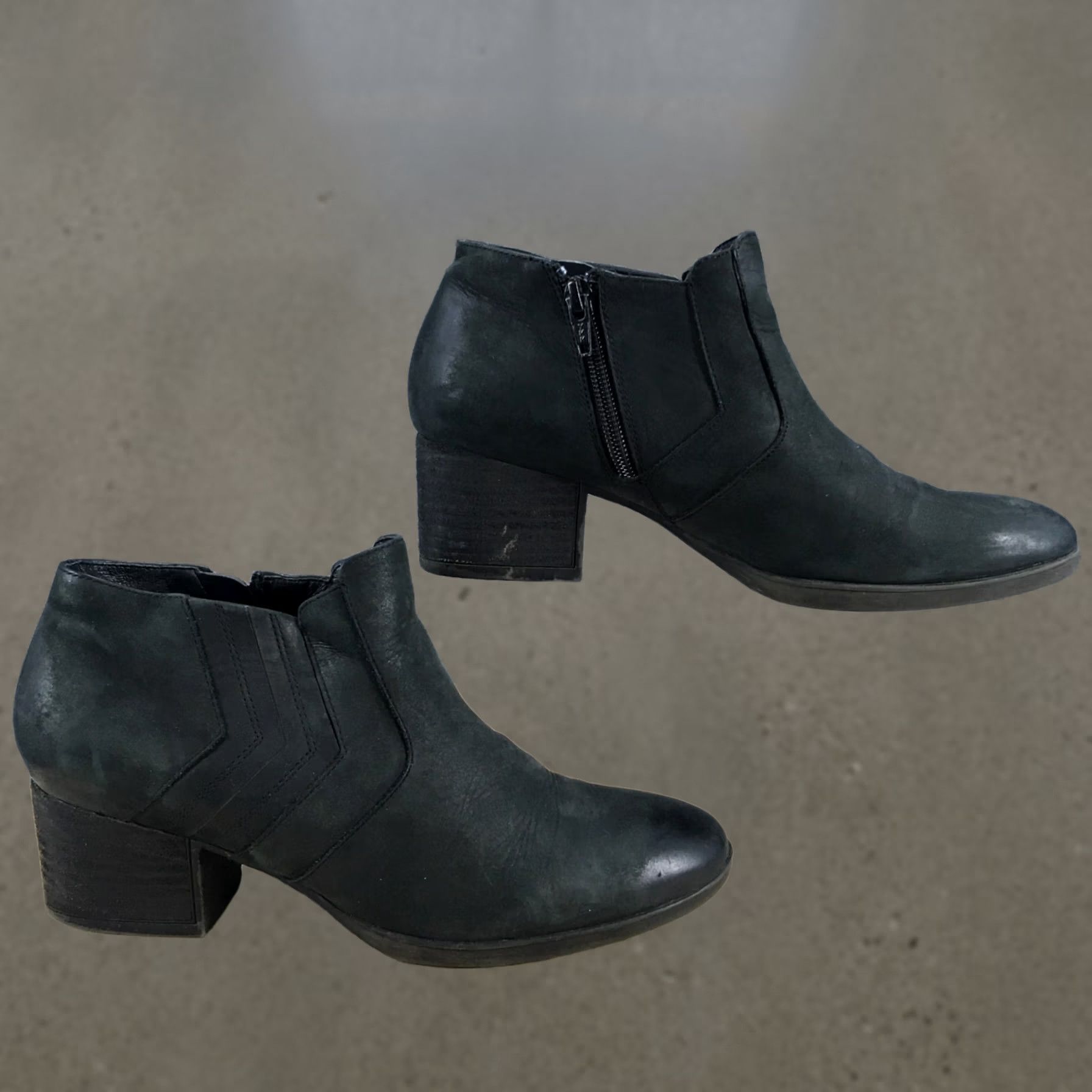 Vintage Abeo Felicity Boots Women's 7.5 N Side Zip Ankle Bootie Black Leather Heels Size US 8 / IT 38 - 1 Thumbnail