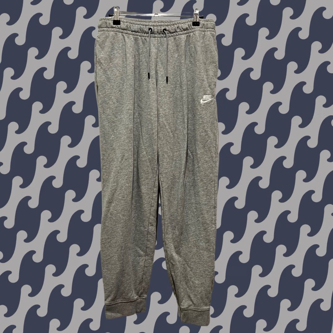 Nike Mens Sportswear Club Fleece Joggers Heather Grey Sweatpants Size M 2982 in Gray, Men's (Size 31)