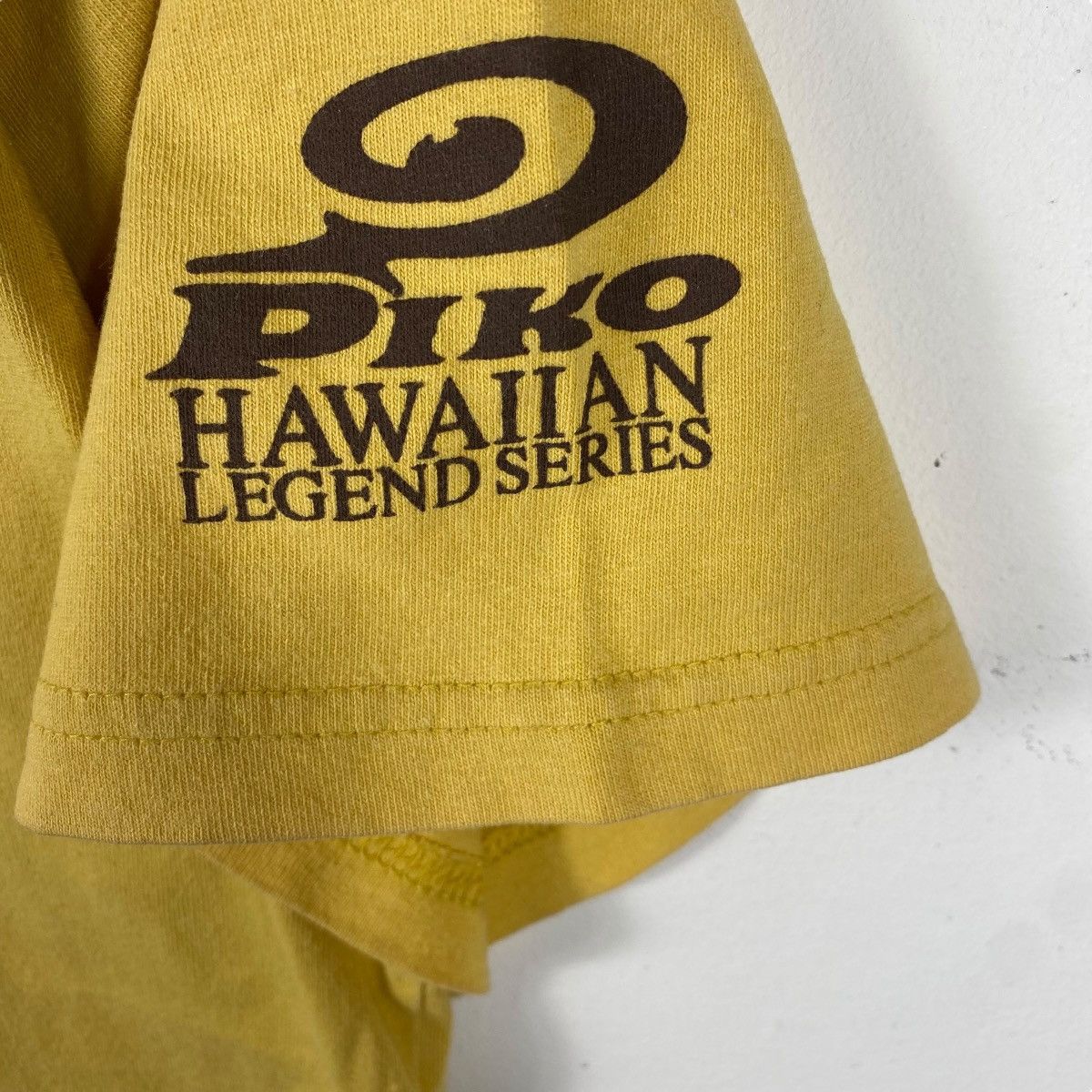 Vintage Vintage PIKO Hawaiian Legend Series Graphic Surf Tee Shirt Size US M / EU 48-50 / 2 - 3 Thumbnail
