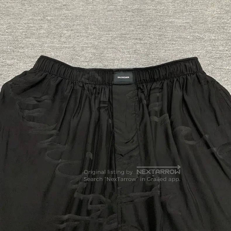 Balenciaga Balenciaga Black Full Print Silk Short Pants Size US 34 / EU 50 - 8 Thumbnail