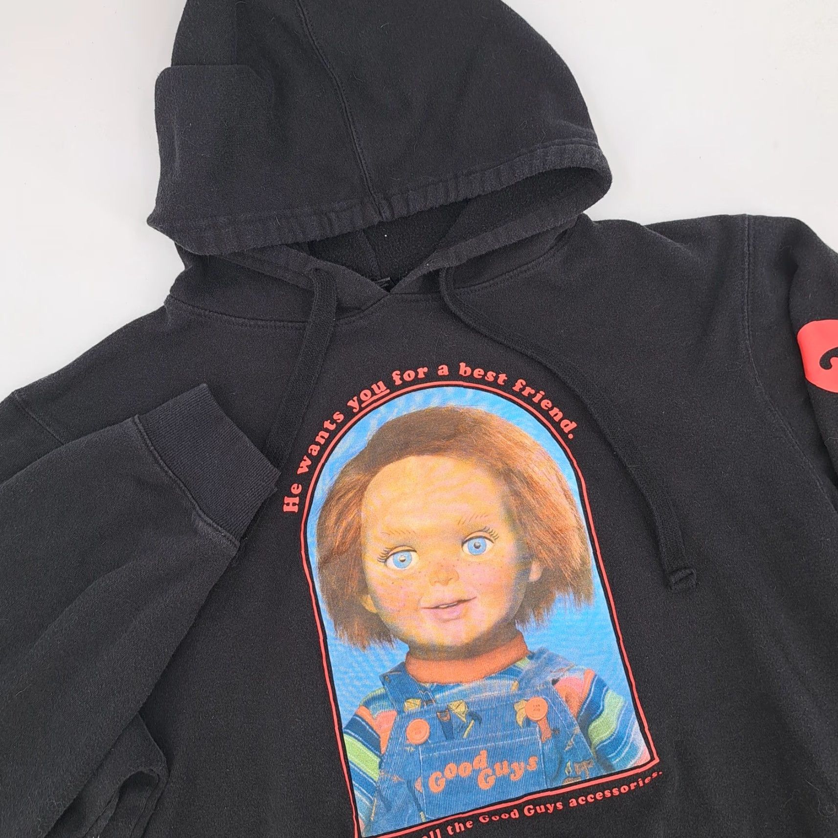 Vintage Chucky Shirt Hoodie Mens XL Black Graphic Print Hooded Kangaroo Pocket Good Guys Halloween 80s Horror Movie Retro Size US XL / EU 56 / 4 - 2 Thumbnail
