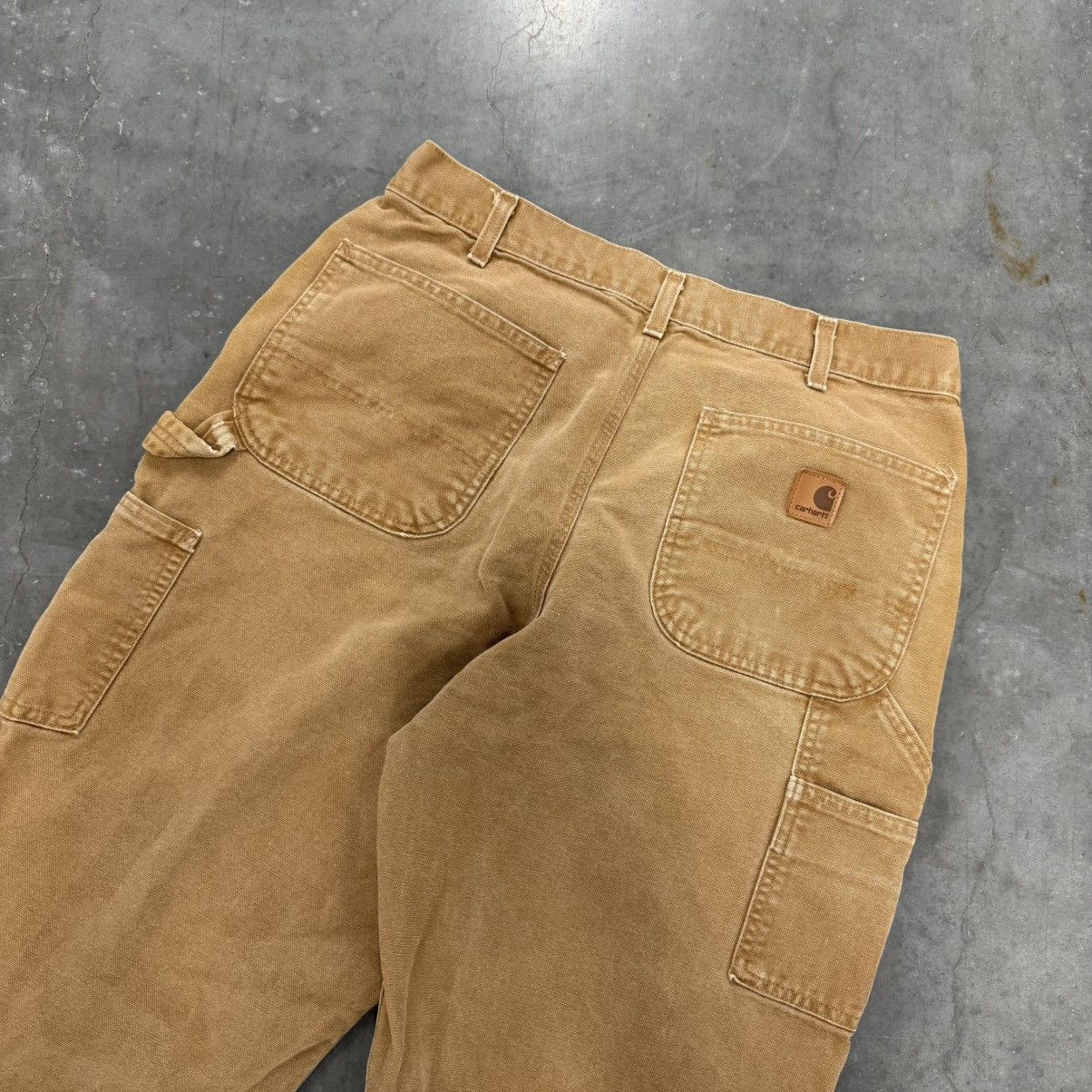 Carhartt × Carhartt Wip × Vintage Vintage Y2K Carhartt Faded Distressed Carpenter Pants Size US 32 / EU 48 - 1 Thumbnail