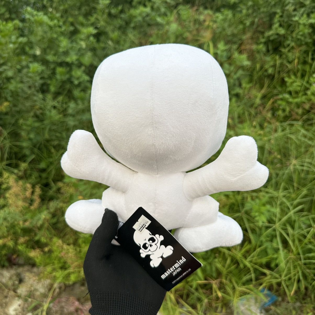 Mastermind Japan Mastermind Japan Skull Plush Rare Archive Collectible Size ONE SIZE - 2 Thumbnail