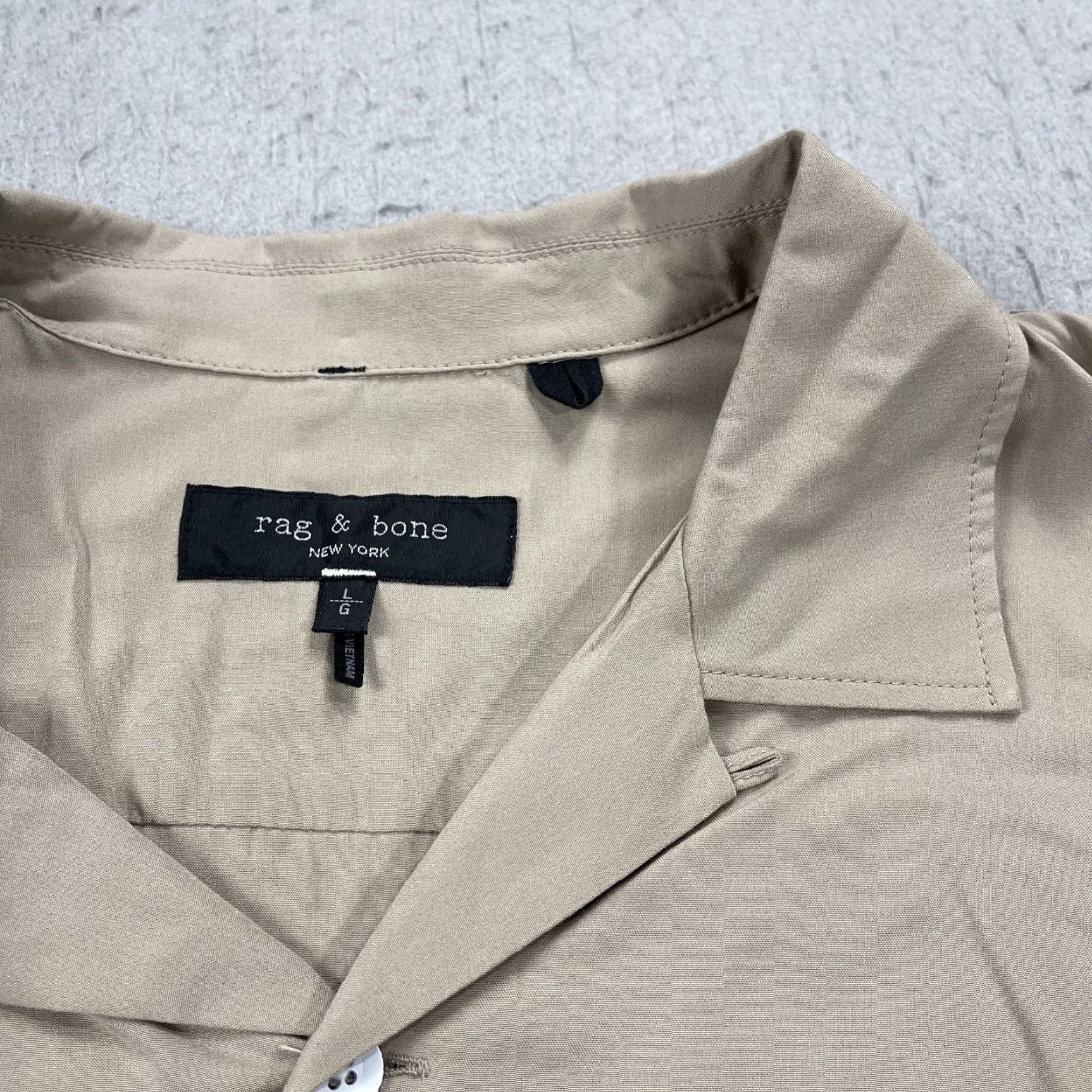 Rag & Bone Rag & Bone Shirt Mens Large Beige Loop Camp Collar Viscose Casual Button Summer Size US L / EU 52-54 / 3 - 3 Thumbnail
