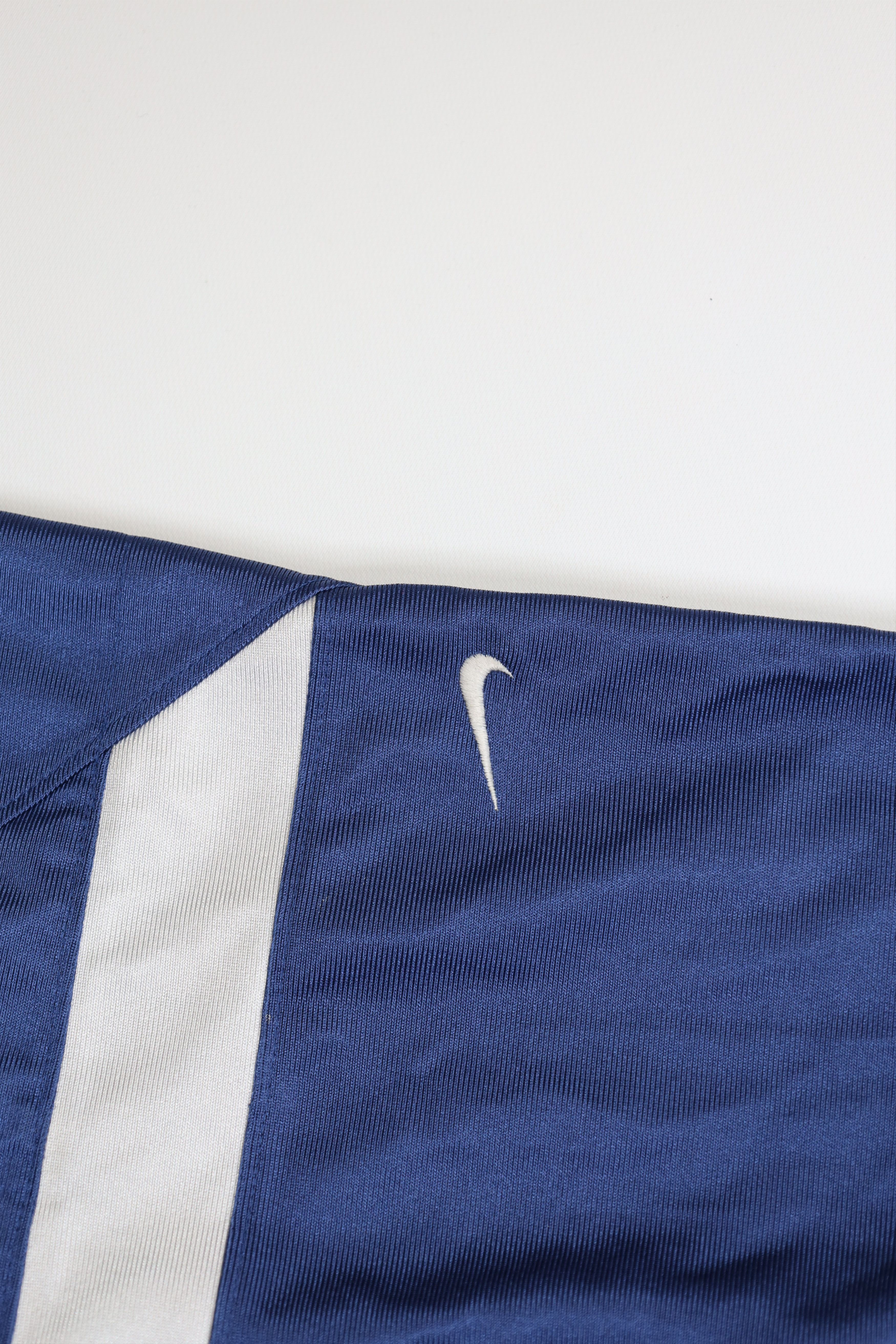 Nike Vintage Nike Mini Swoosh Duke University Basketball Shorts Size US 38 / EU 54 - 6 Thumbnail