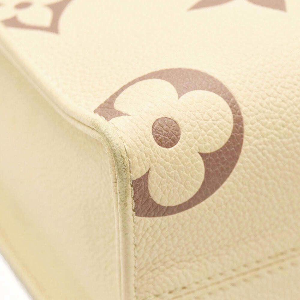 Louis Vuitton Louis Vuitton Empreinte Monogram Giant Onthego PM Creme Size ONE SIZE - 5 Thumbnail